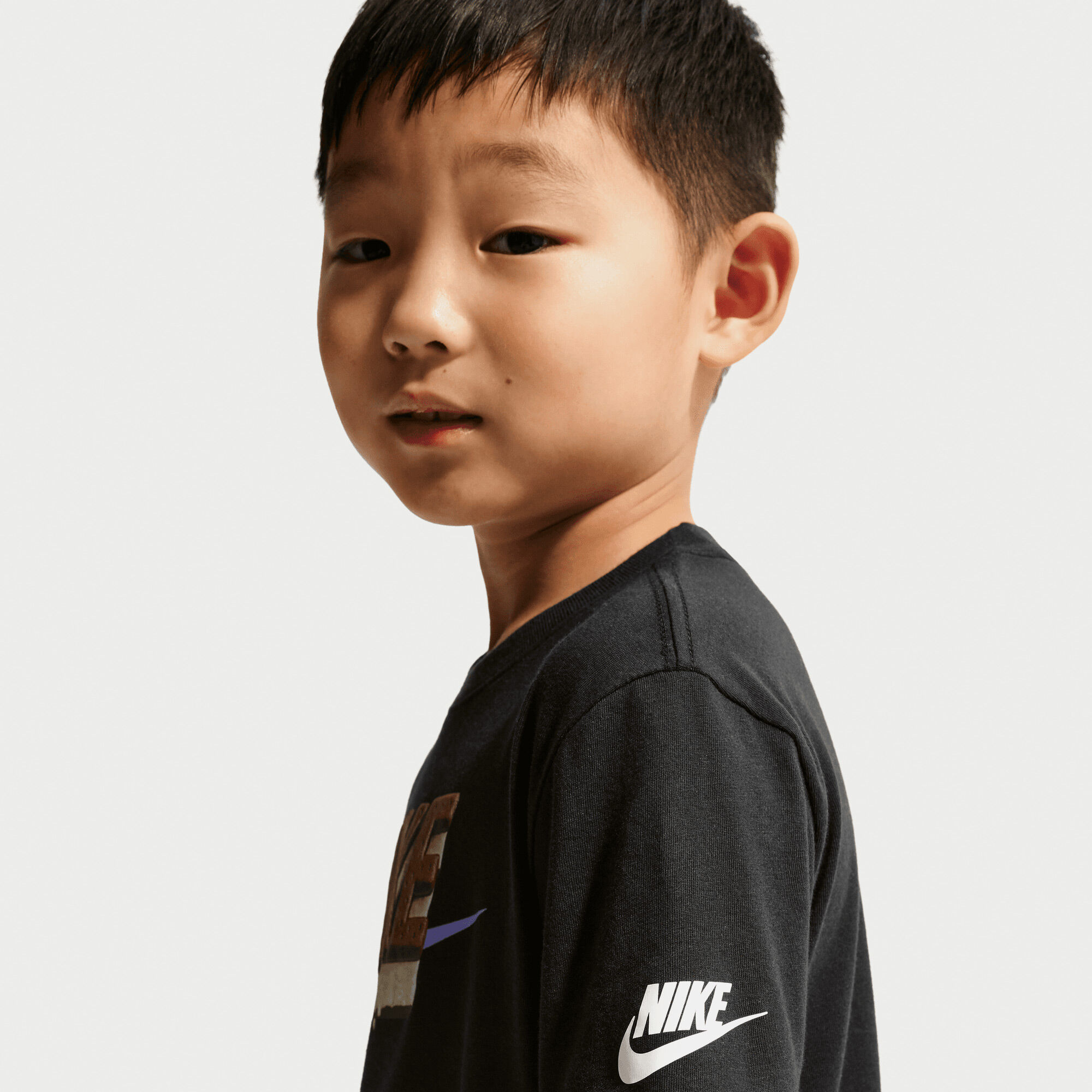 Nike image number 3