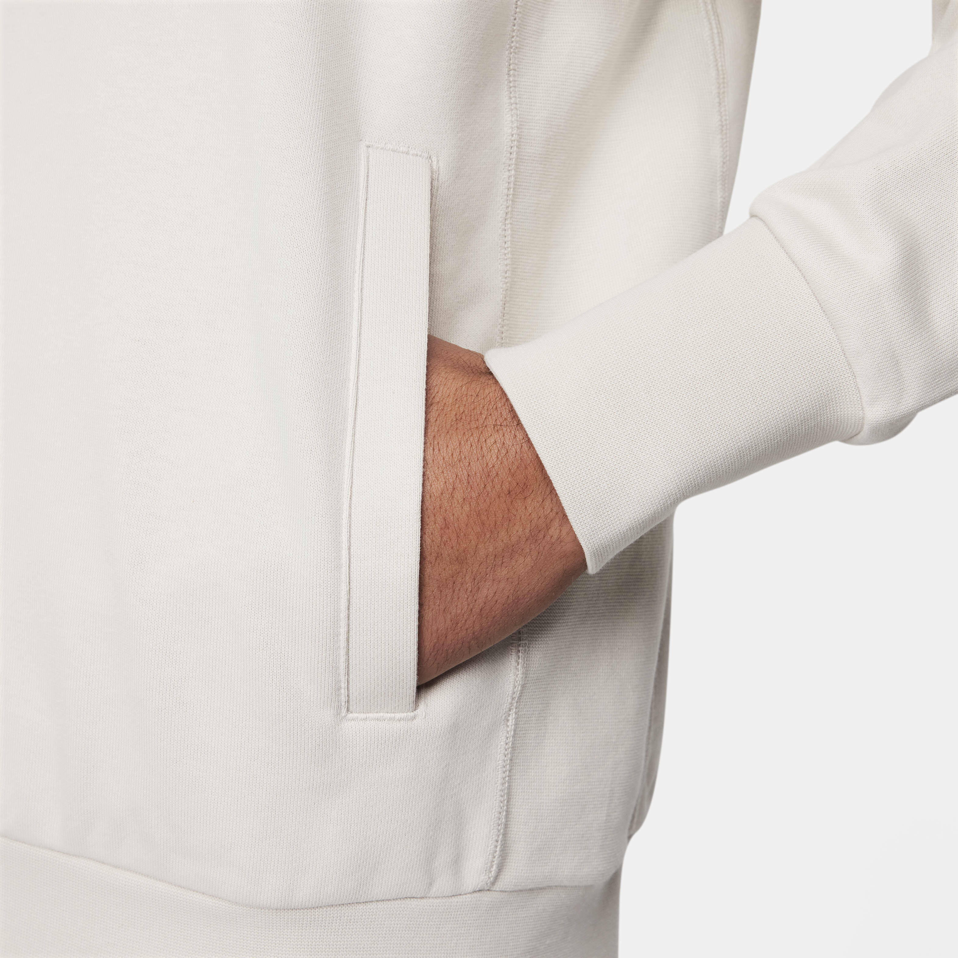 نايكي كالتشر أوف فوتبول ستاندرد ايشو image number 4