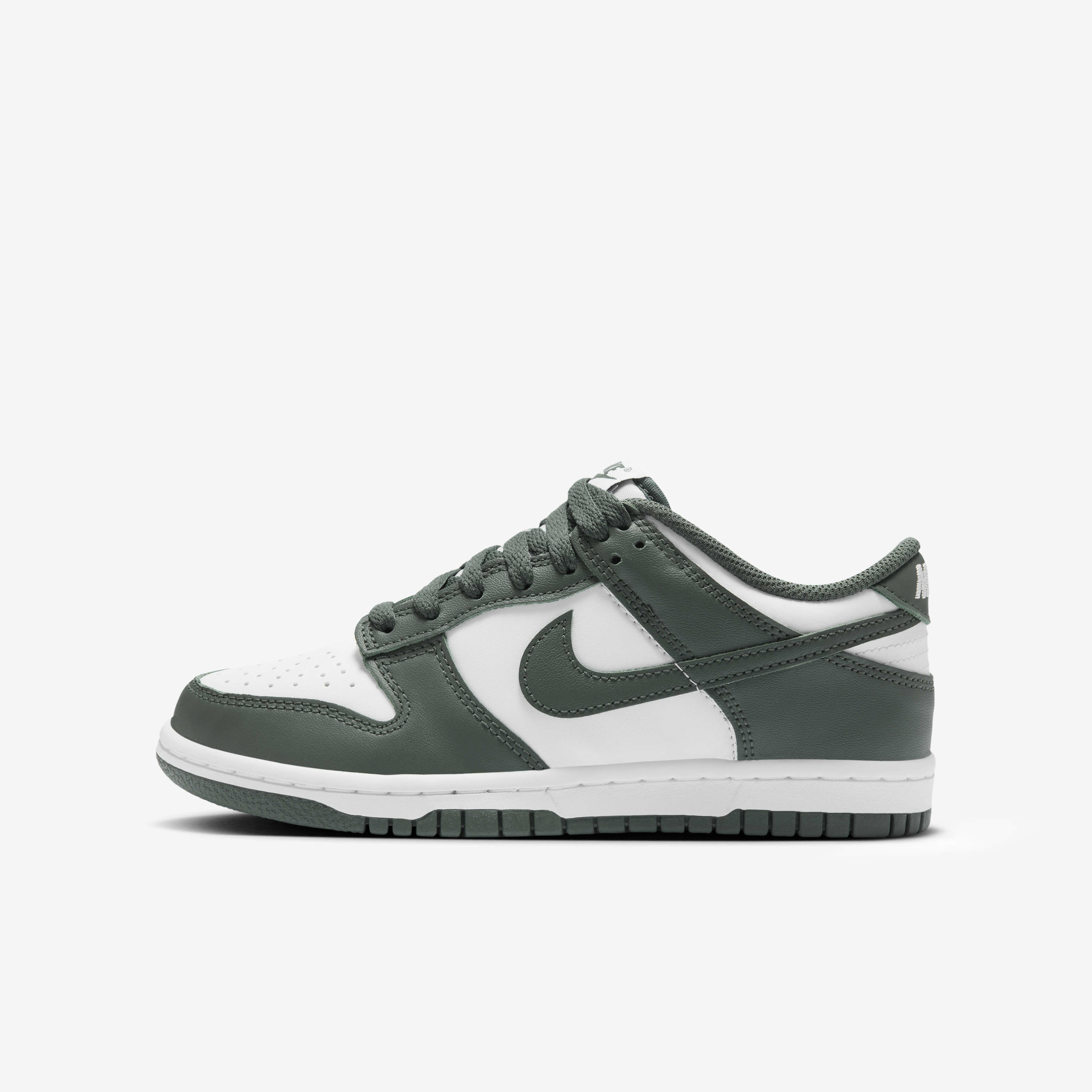 Kids nike sneakers on sale online