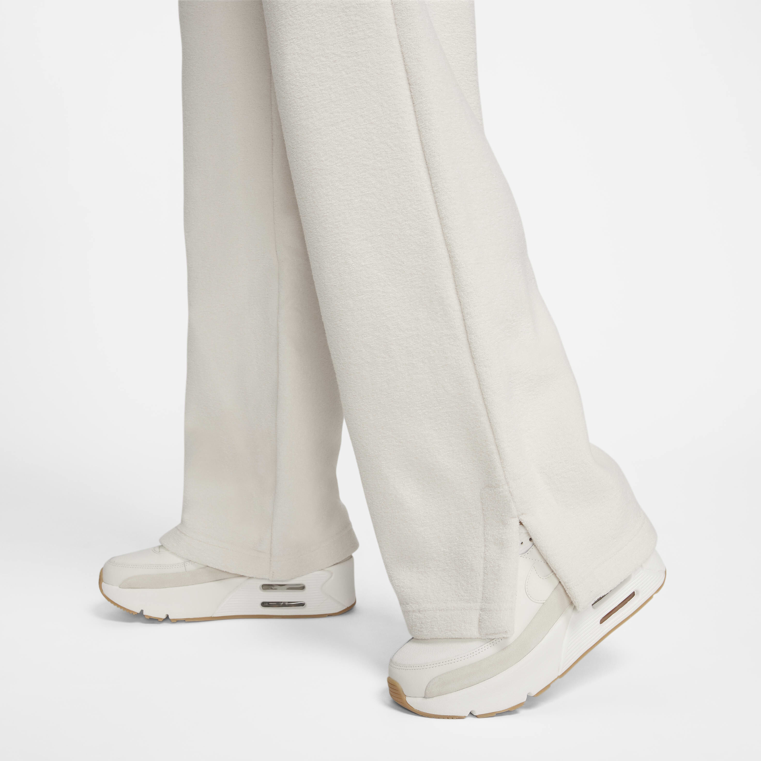 نايكي سبورتسوير فينكس بلش image number 5