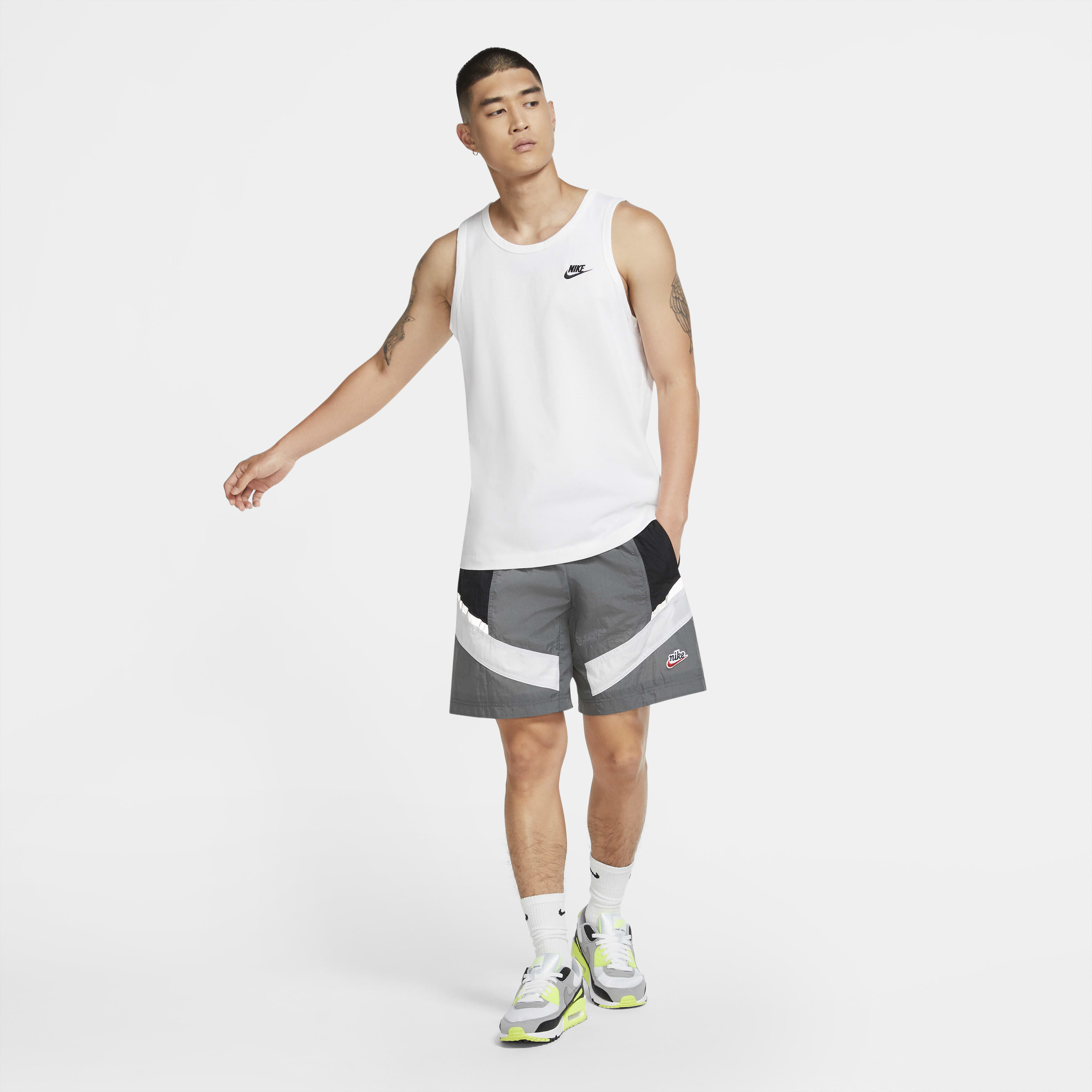 Nike Sportswear Club image number 3