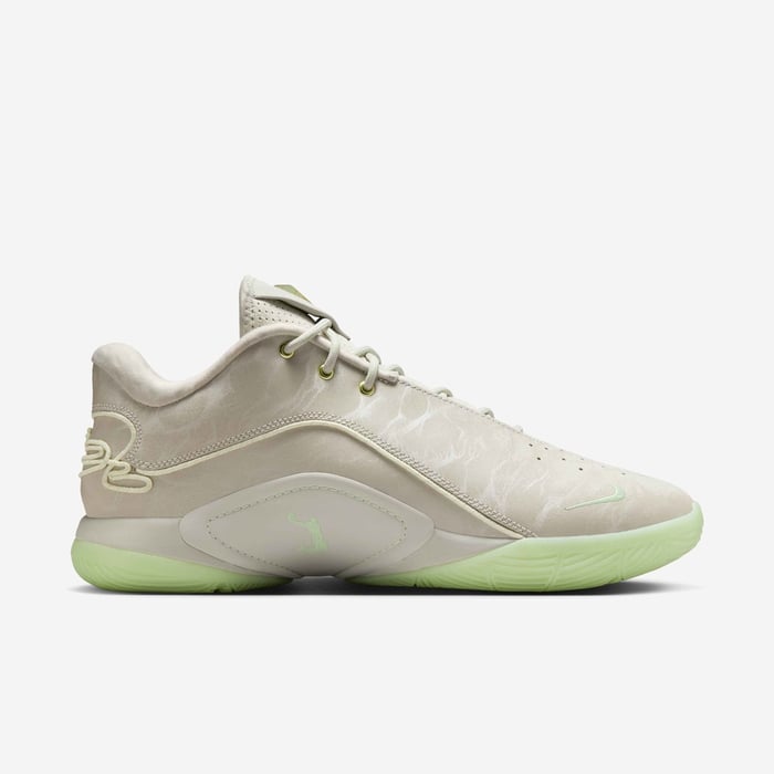 LeBron XXII 'Tunnel Vision' image number 2 LeBron XXII 'Tunnel Vision' image number 2