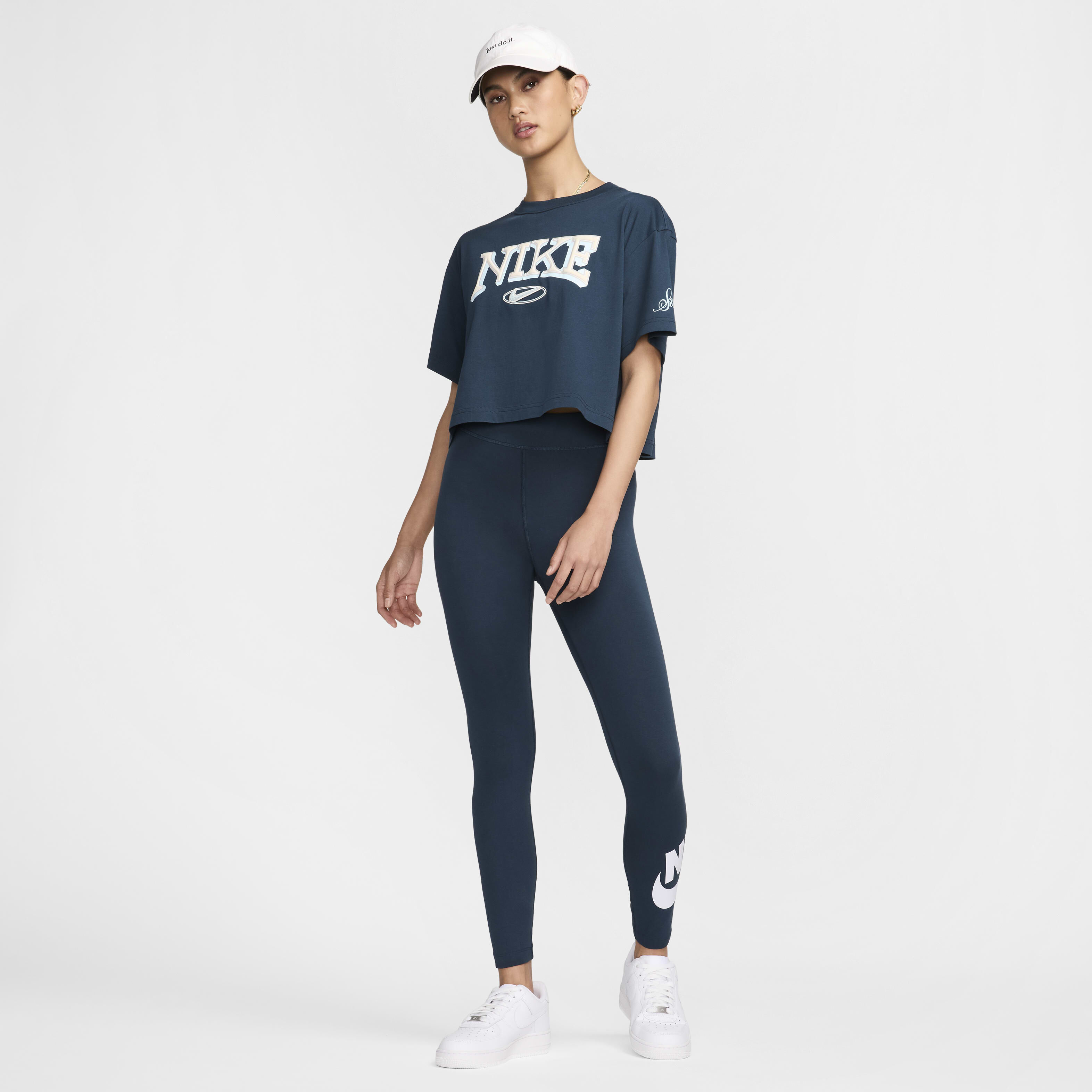 Nike Sportswear image number 5