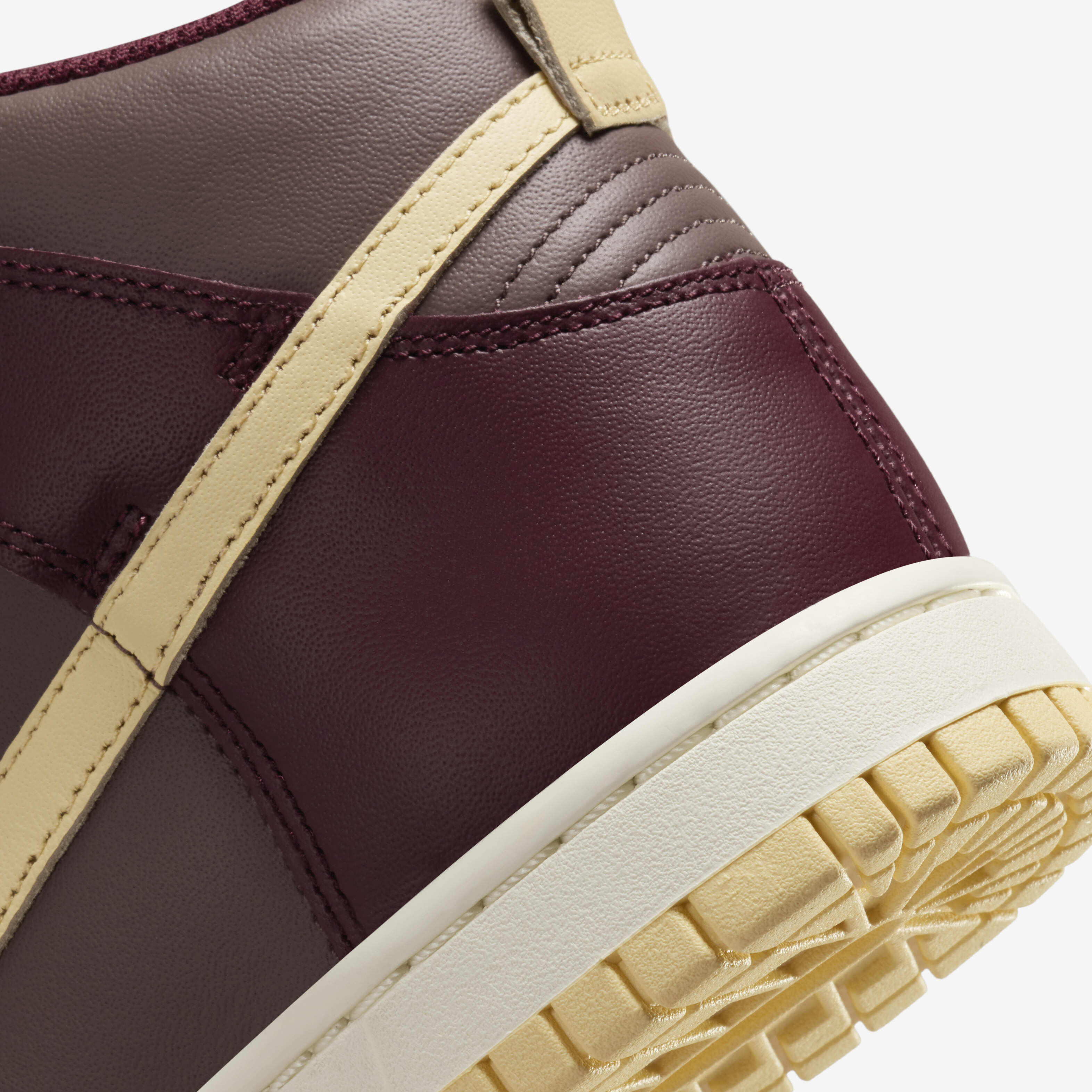 Nike Dunk High image number 7