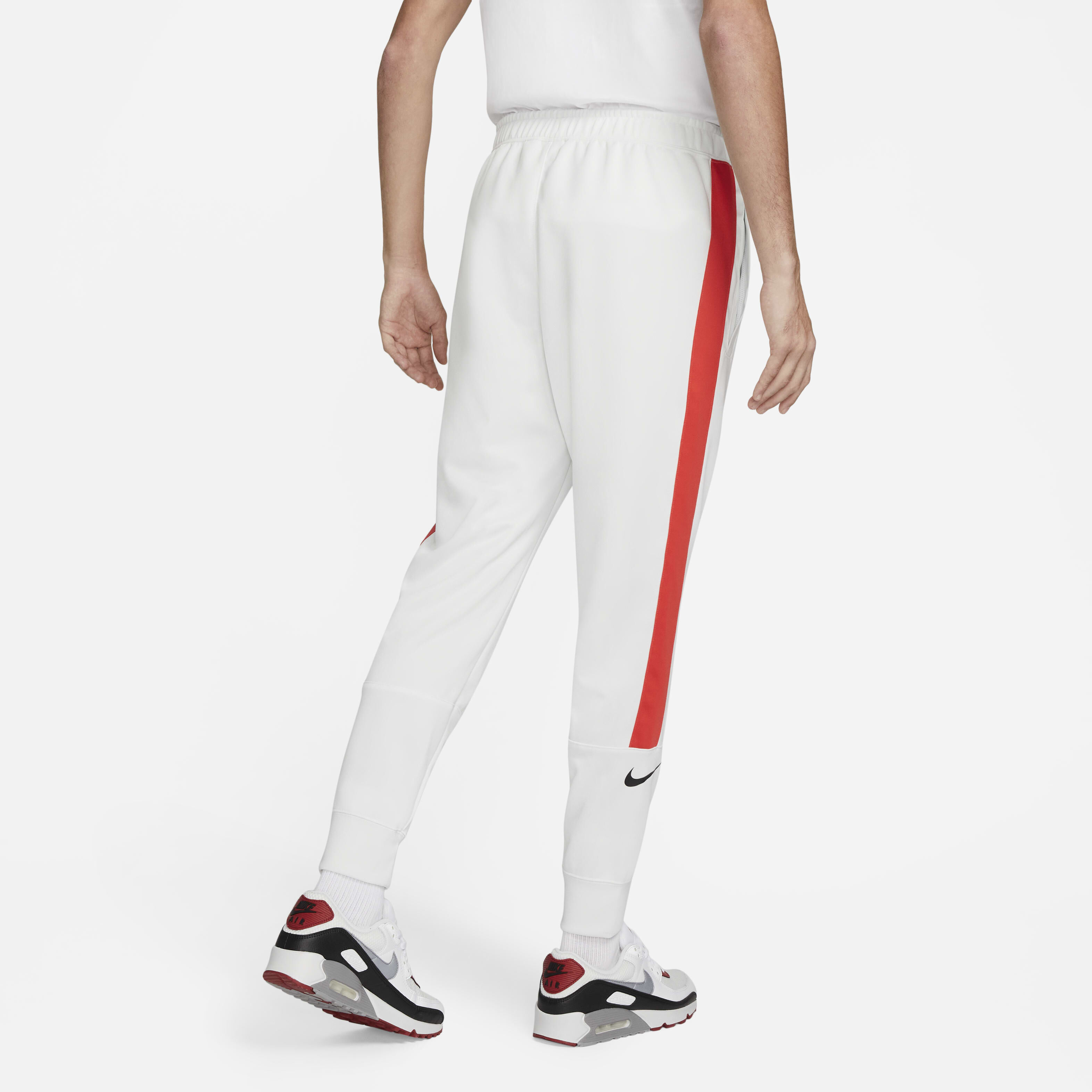Buy Nike Air Men s Joggers Nike Saudi Official