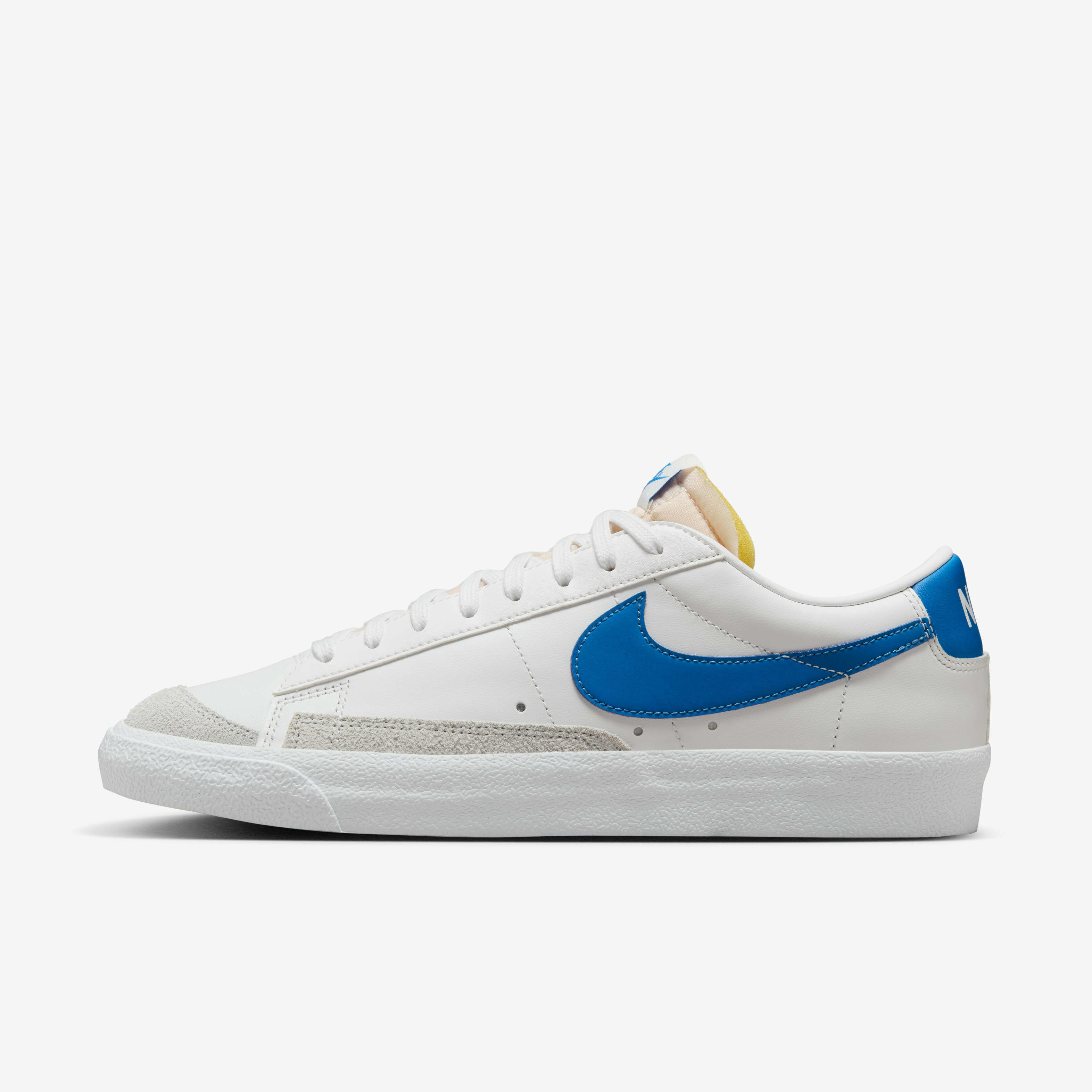 Buy Nike Blazer Low 77 Vintage Men s Shoes Nike Saudi Official