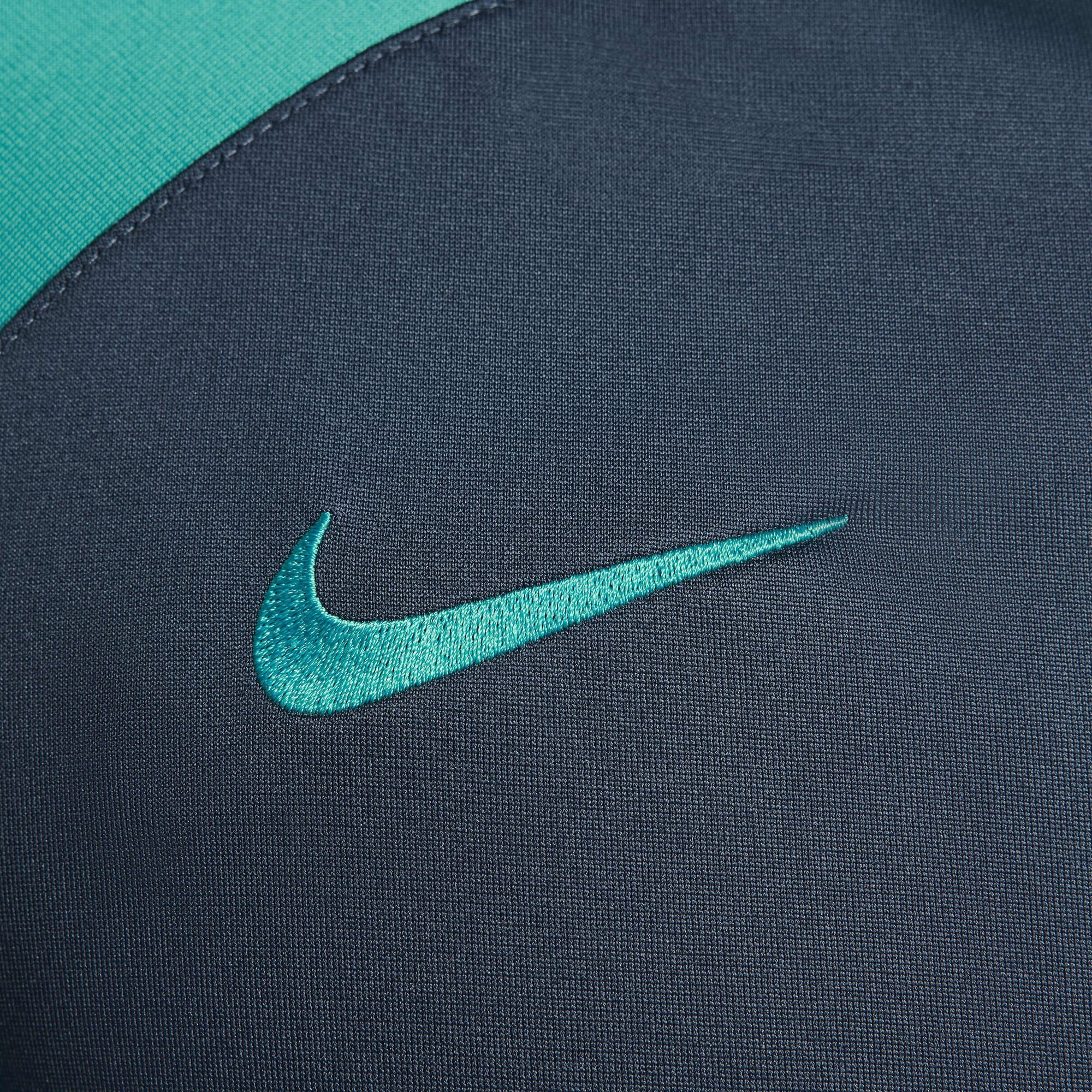 Zoom image