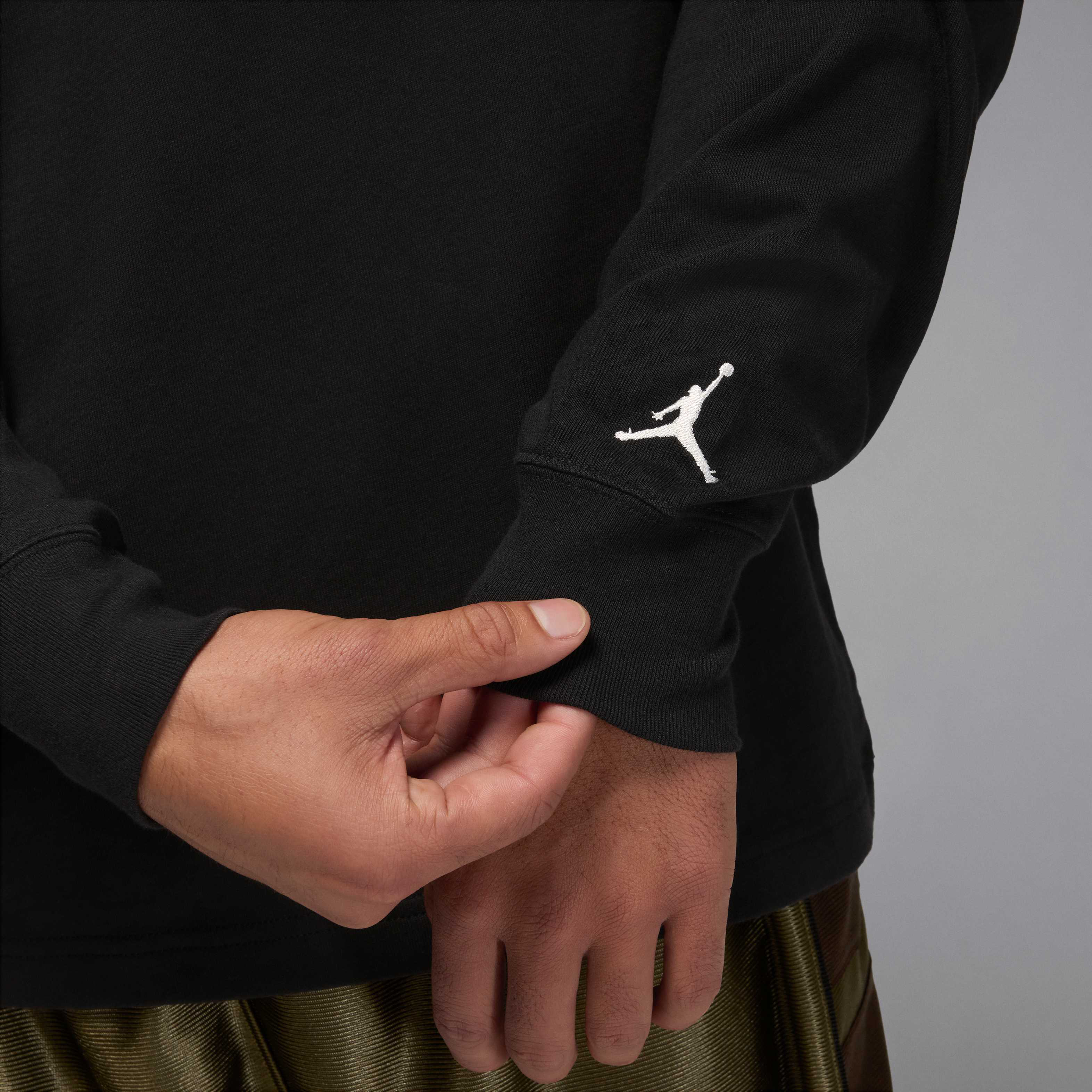 Jordan Brooklyn image number 4