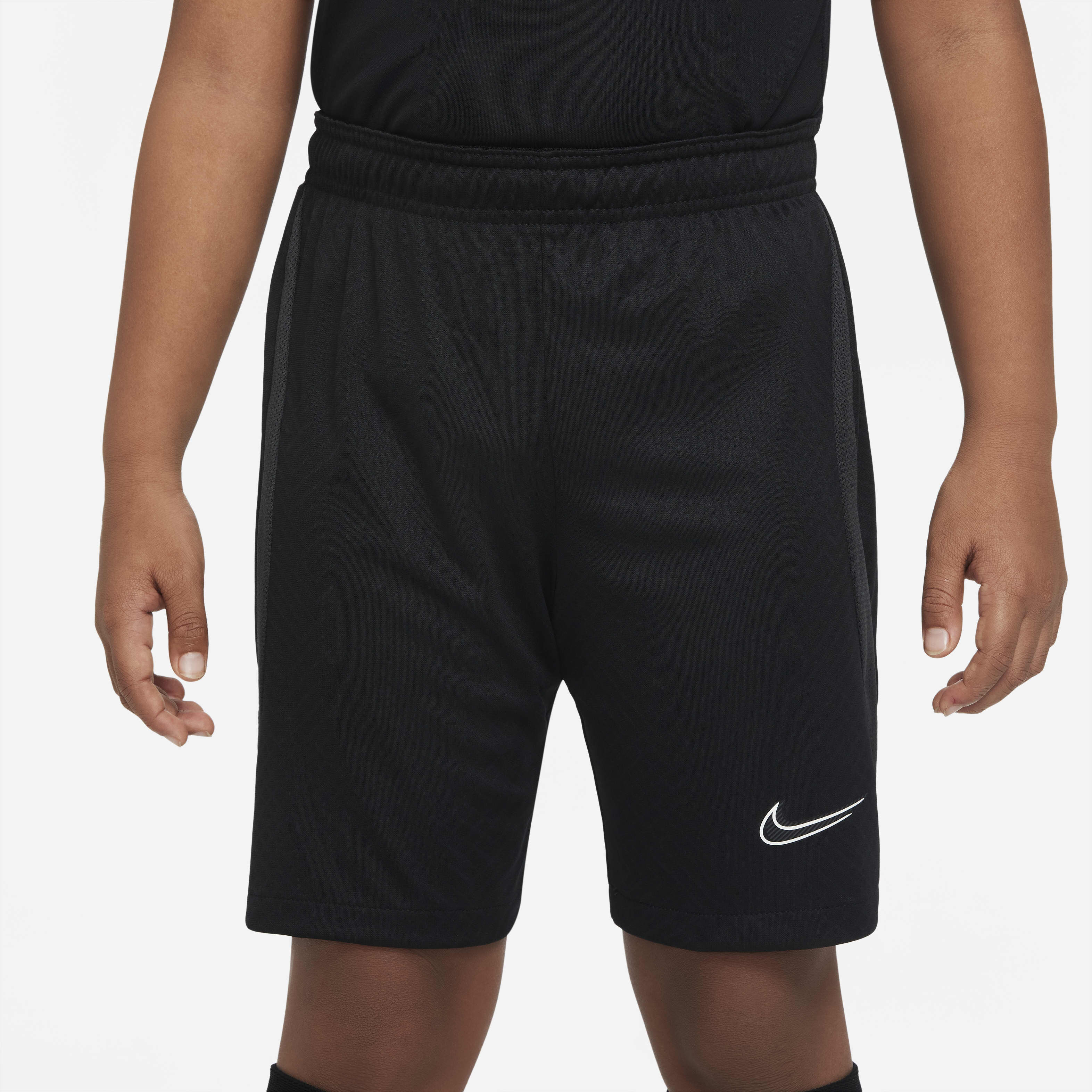 Nike Dri-FIT Strike image number 1