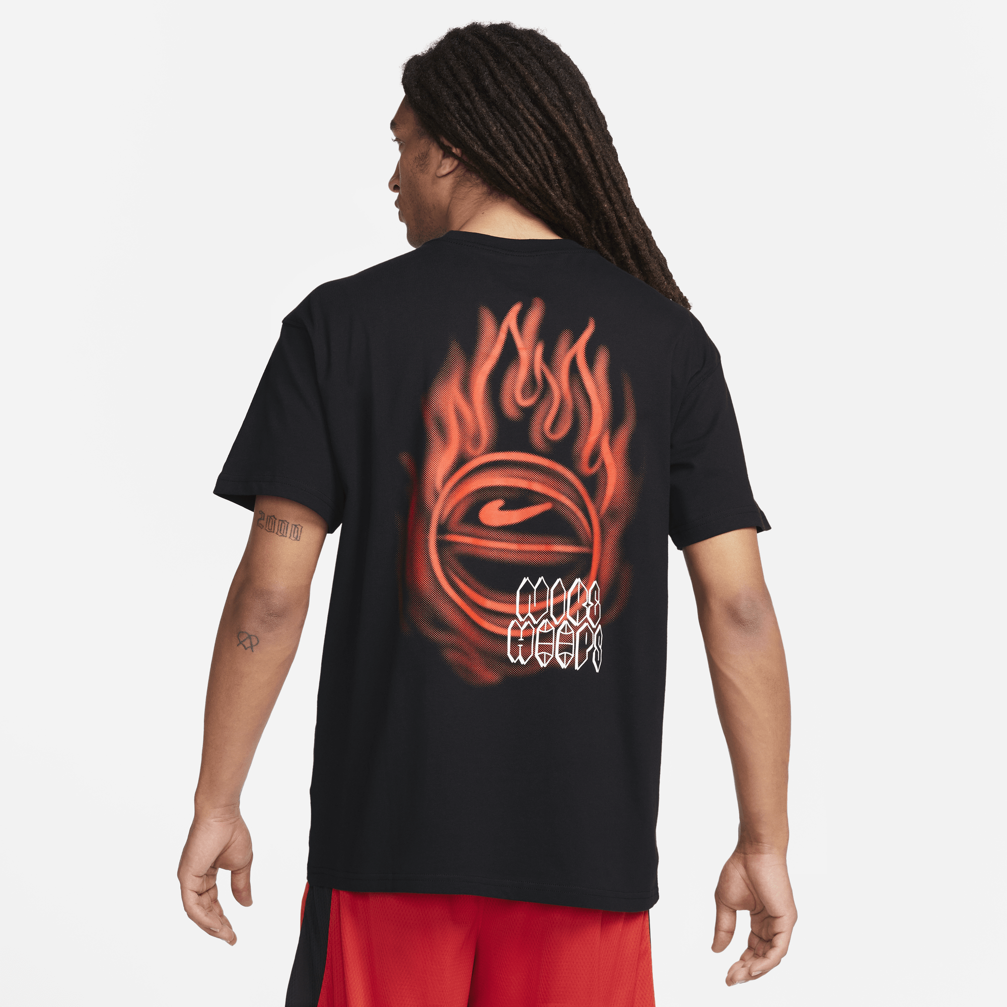 Sport 2000 t shirt nike deals