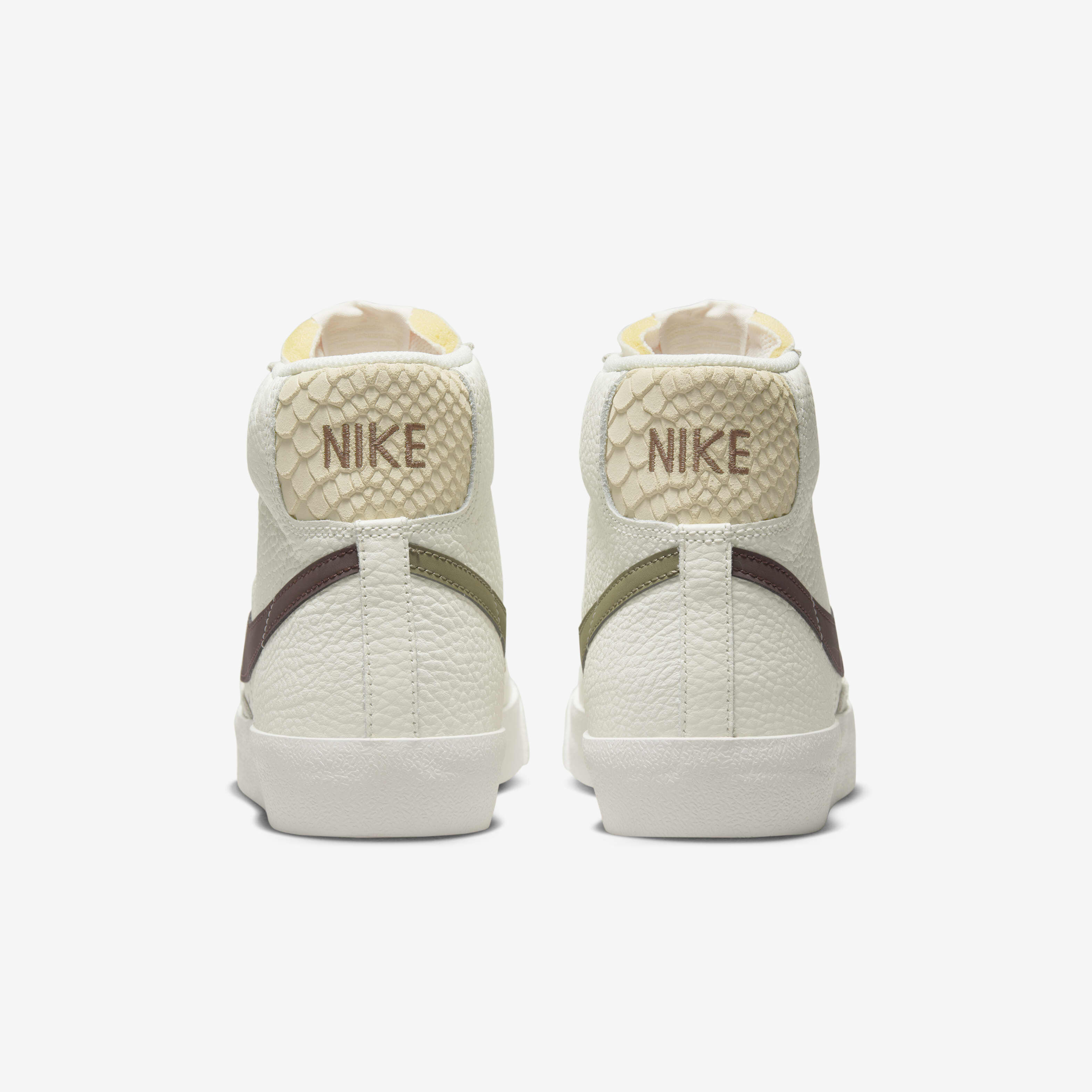 Nike Blazer Mid '77 image number 6