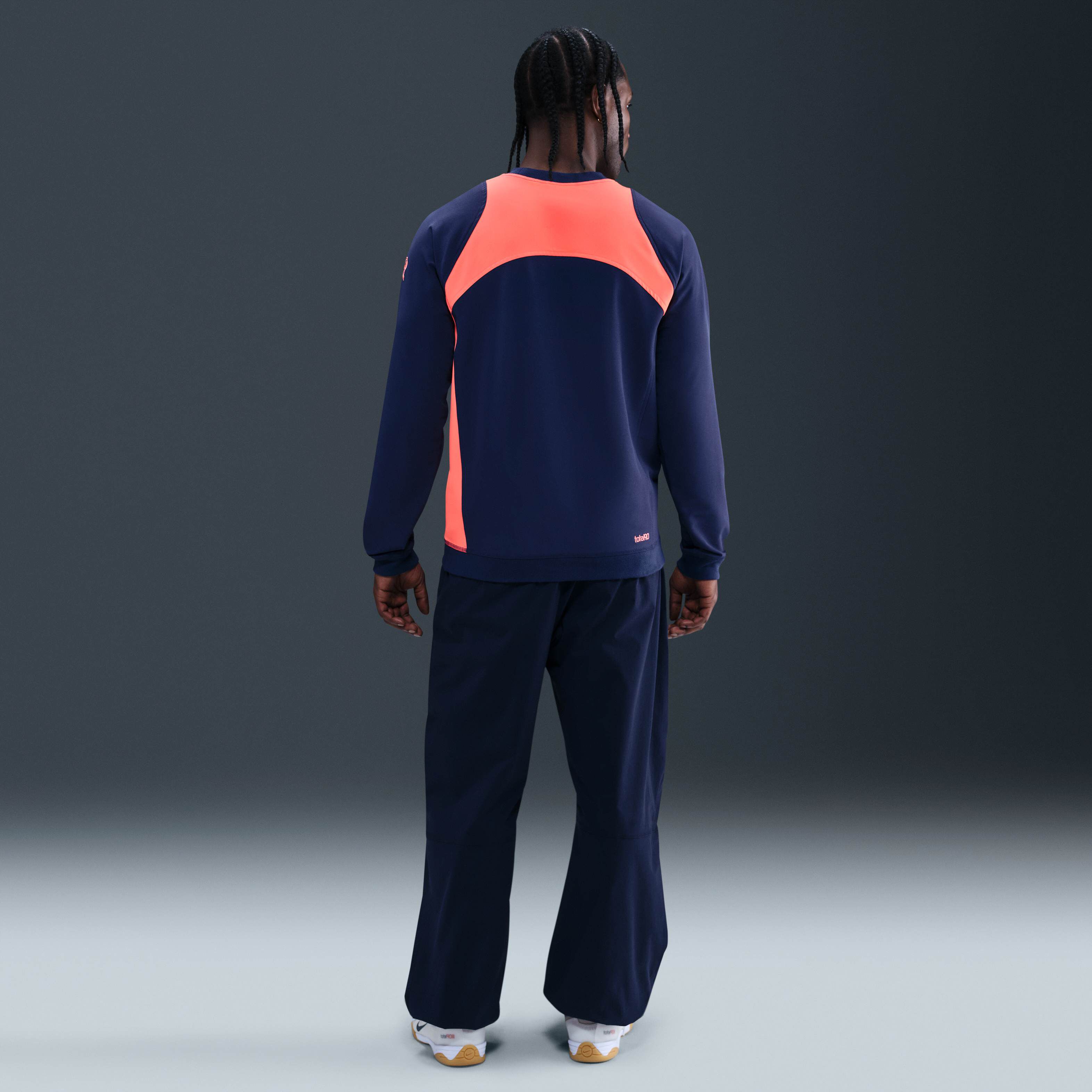 برشلونة البديل image number 4