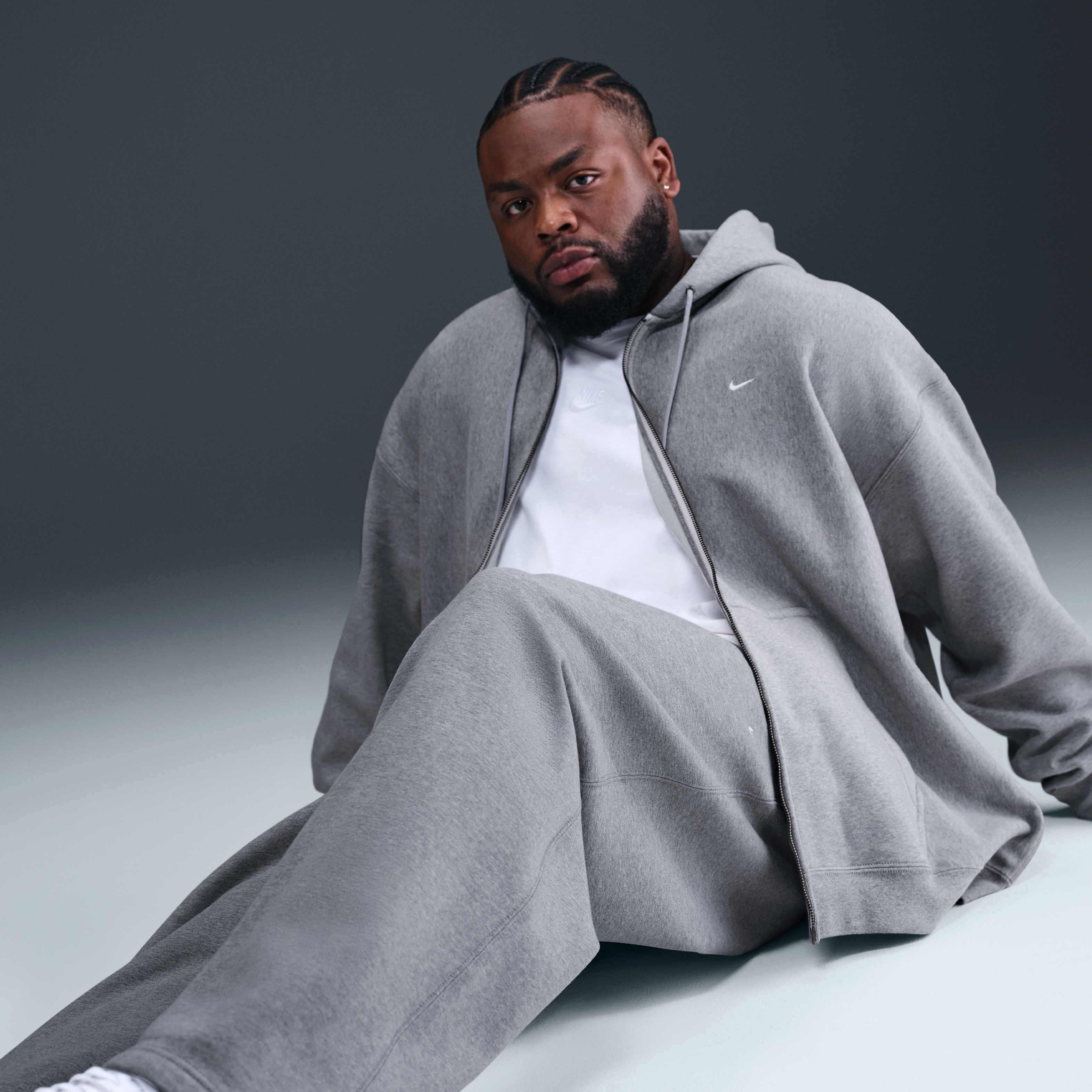 Nike Solo Swoosh image number 10