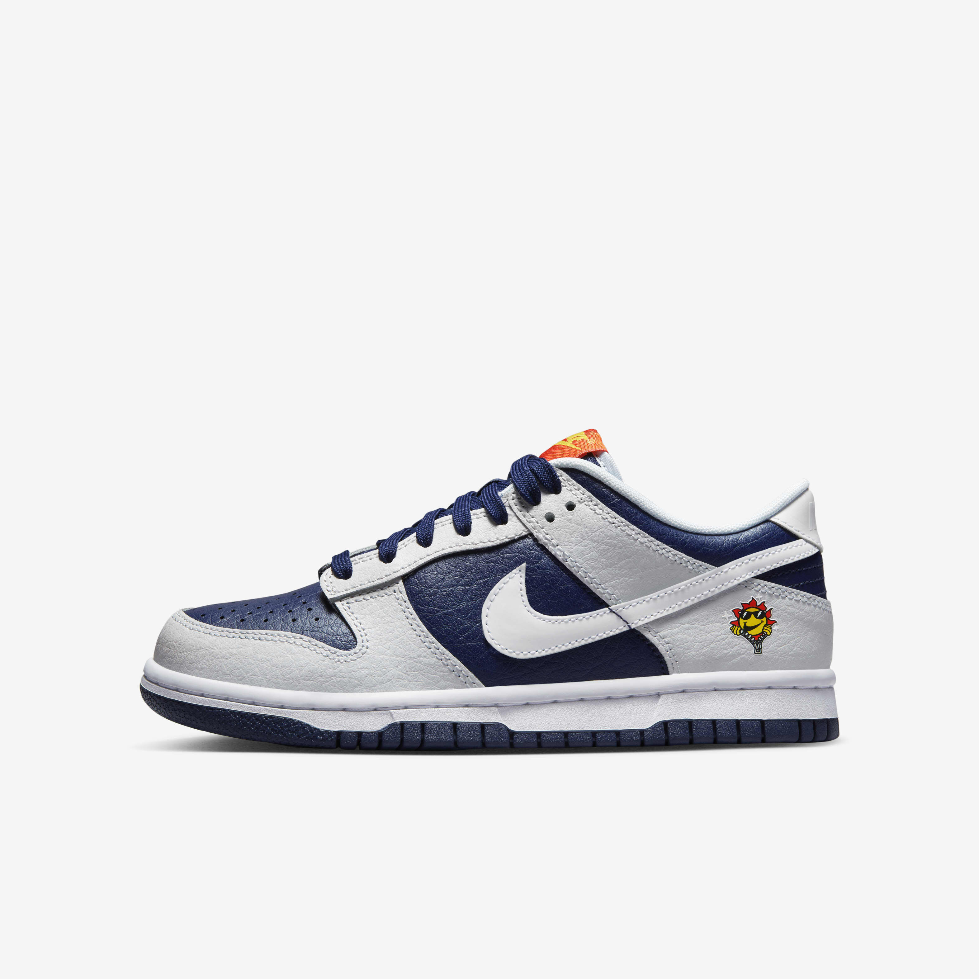 Nike Dunk Low image number 0