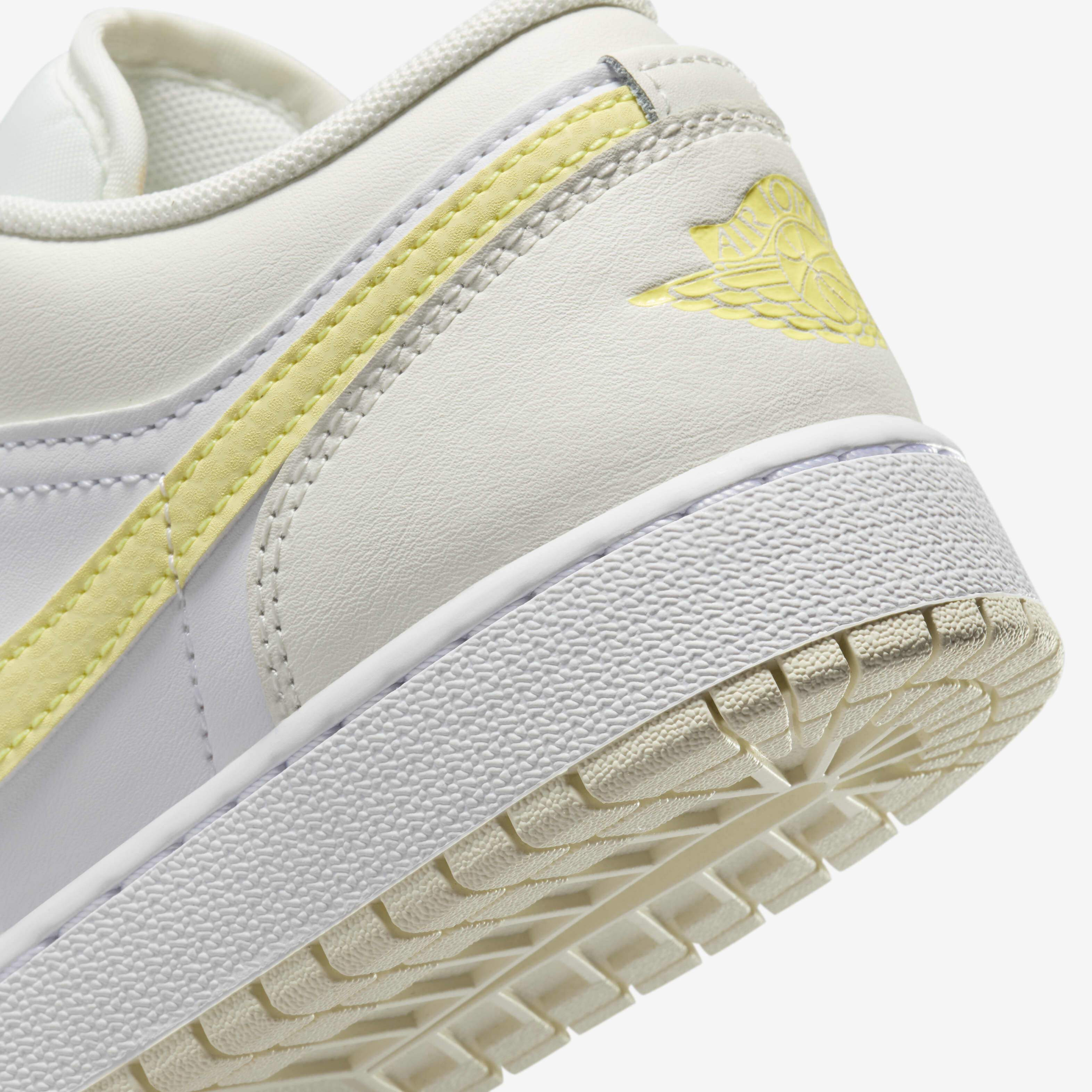 [NIKE] Jordan Air Jordan 1 Low Fund （FV8486-181） The Air Jordan 1 Low is Landing Soon in Zesty Lemon Hues