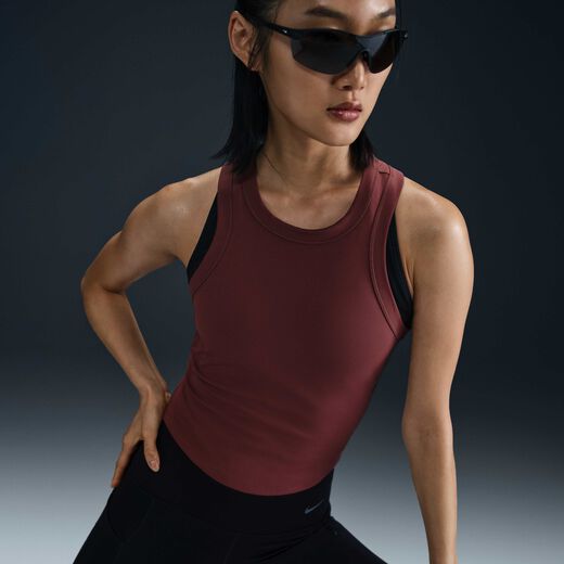 تيشيرتات وقمصان-نايكي, نايكي ون فيتد, تيشيرت دراي-فت قصير وبدون أكمام للنساء