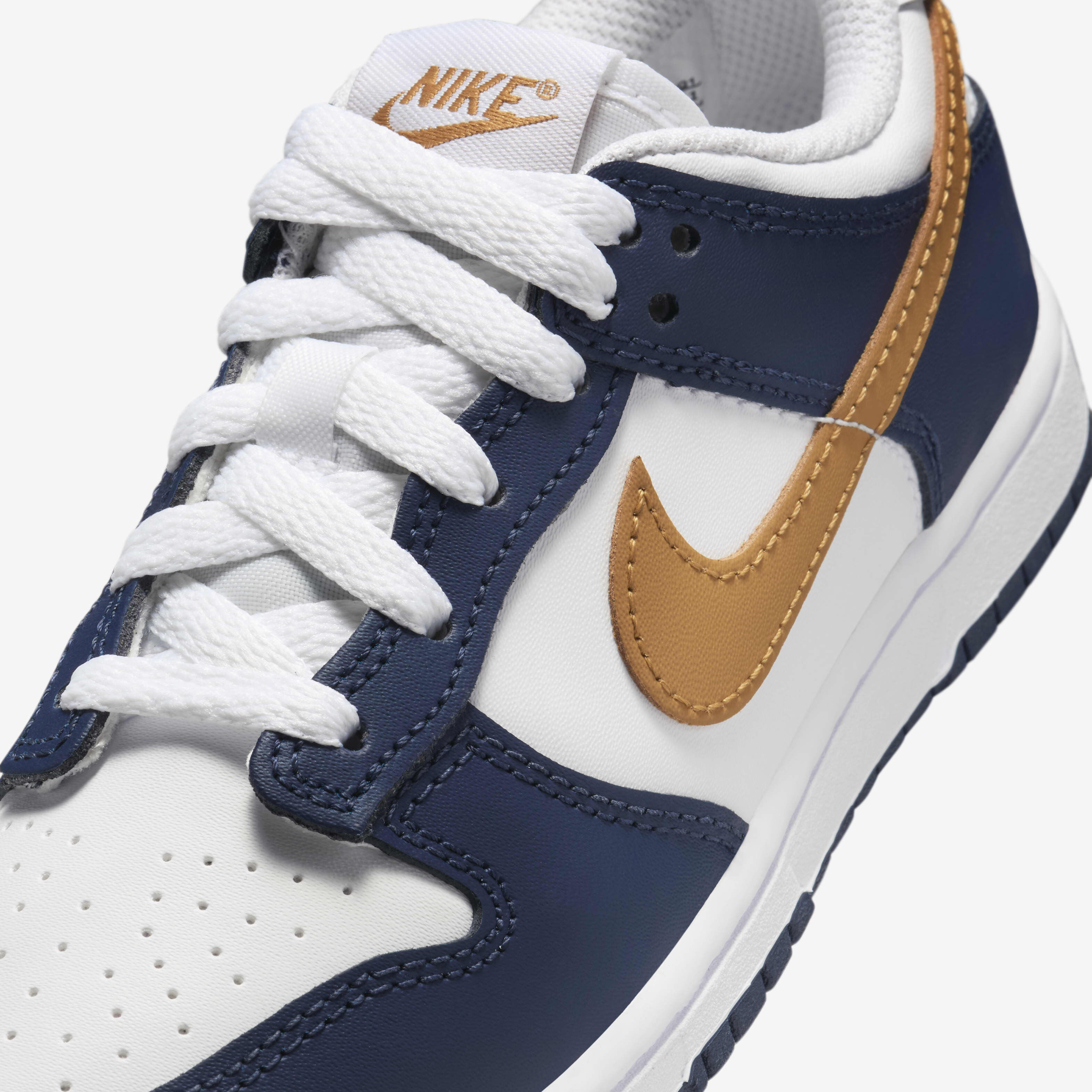 Nike Dunk Low image number 6