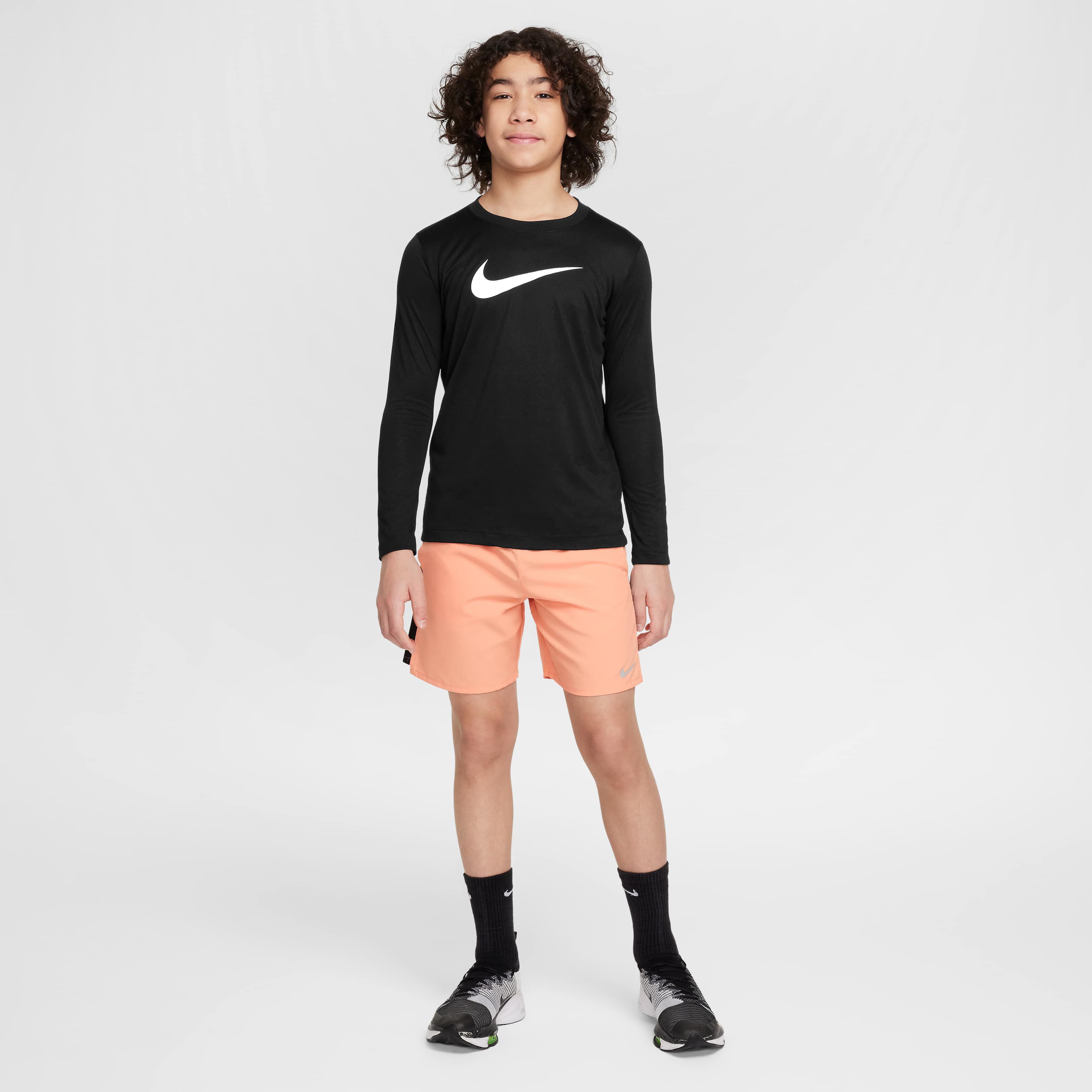 Nike Dri-FIT Challenger image number 7