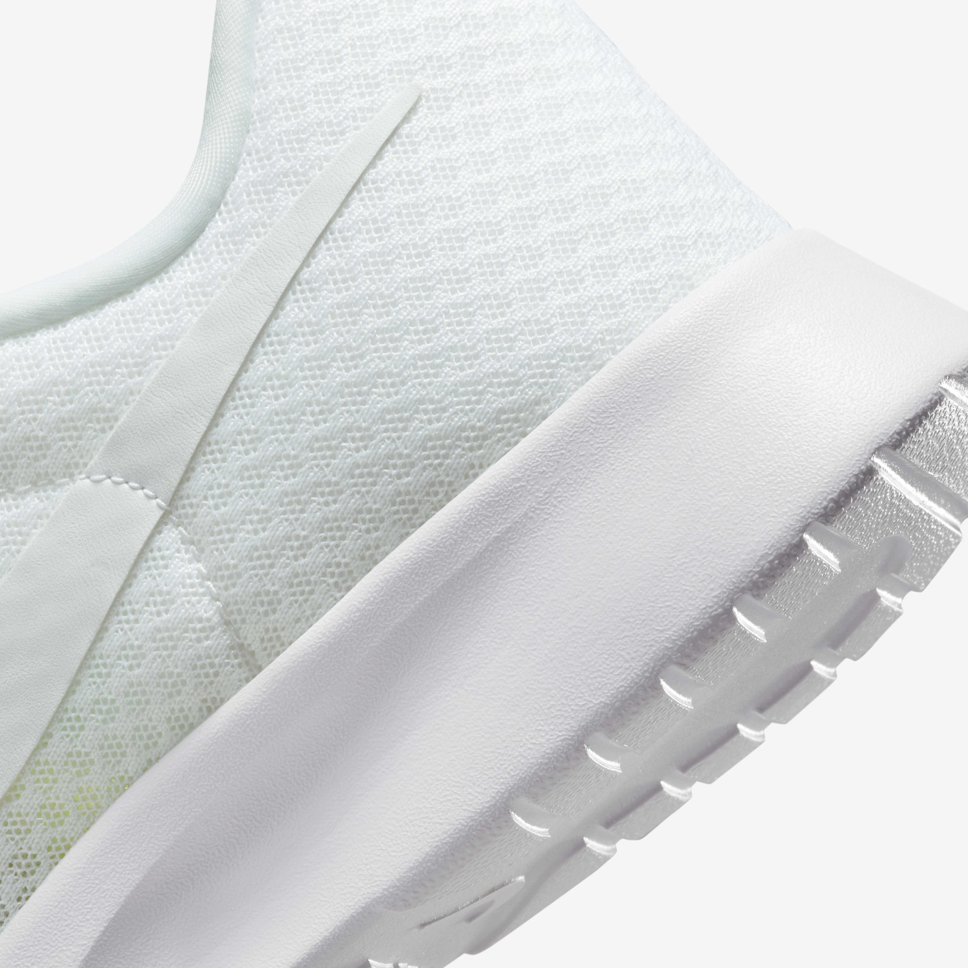 Nike Tanjun EasyOn image number 7