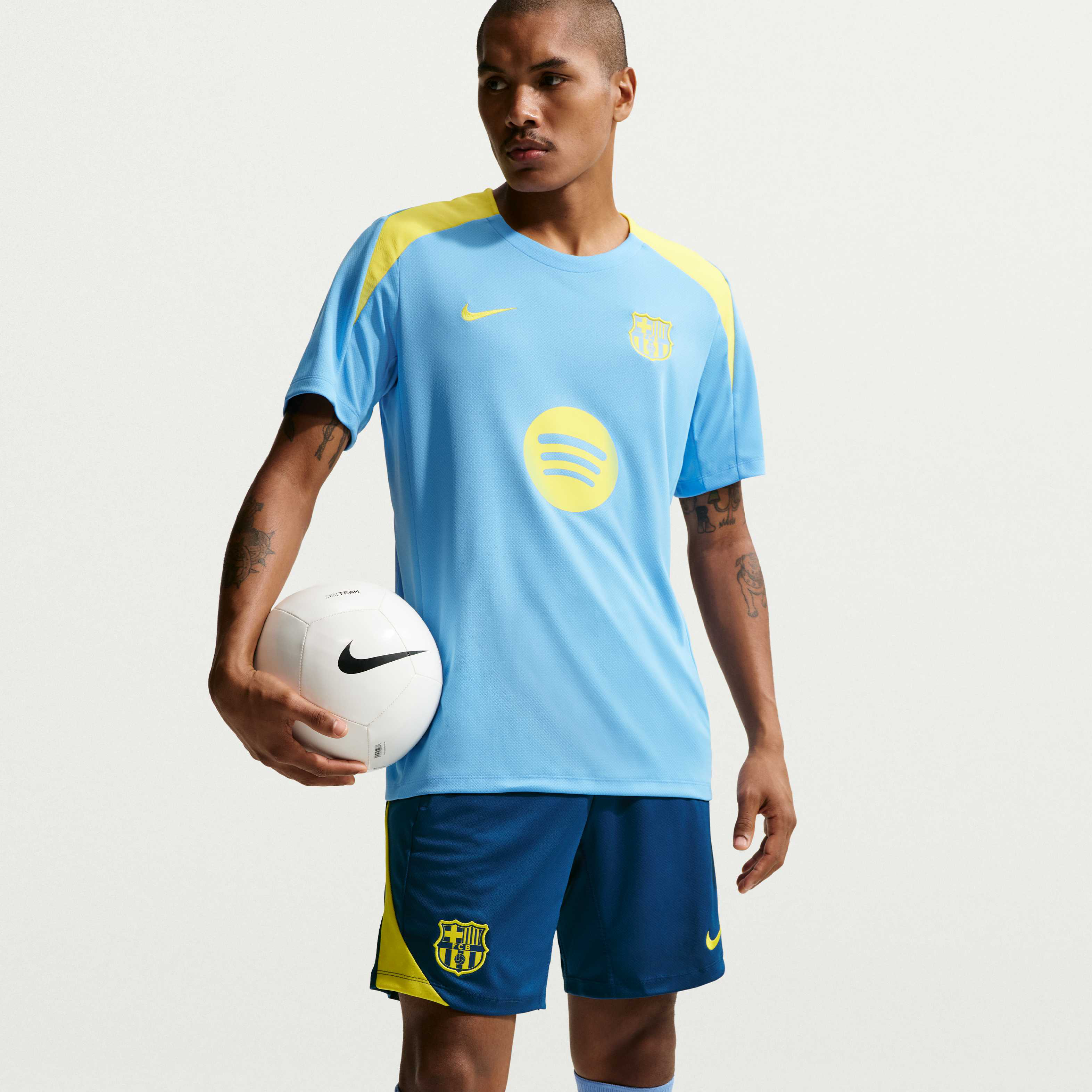 برشلونة سترايك SE image number 3