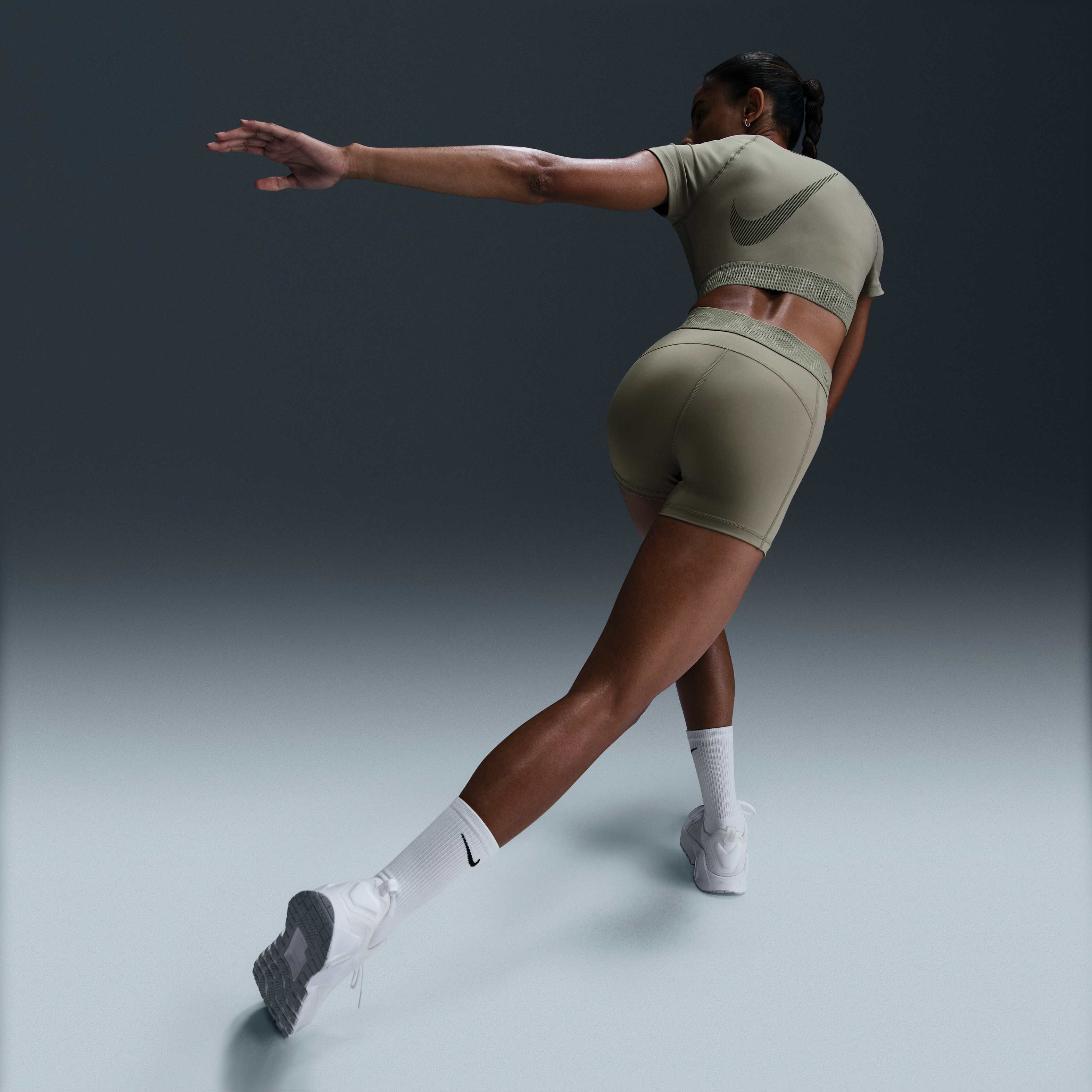 نايكي برو image number 2