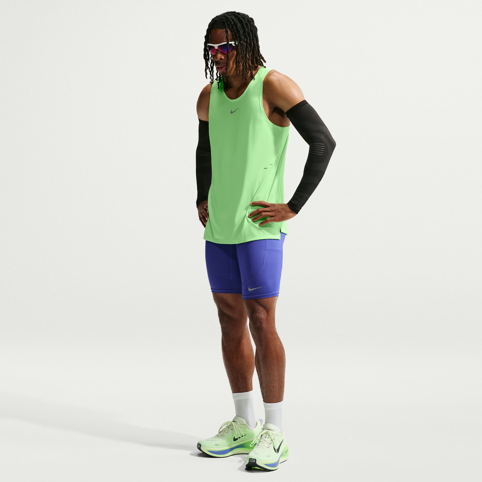Nike Stride image number 0