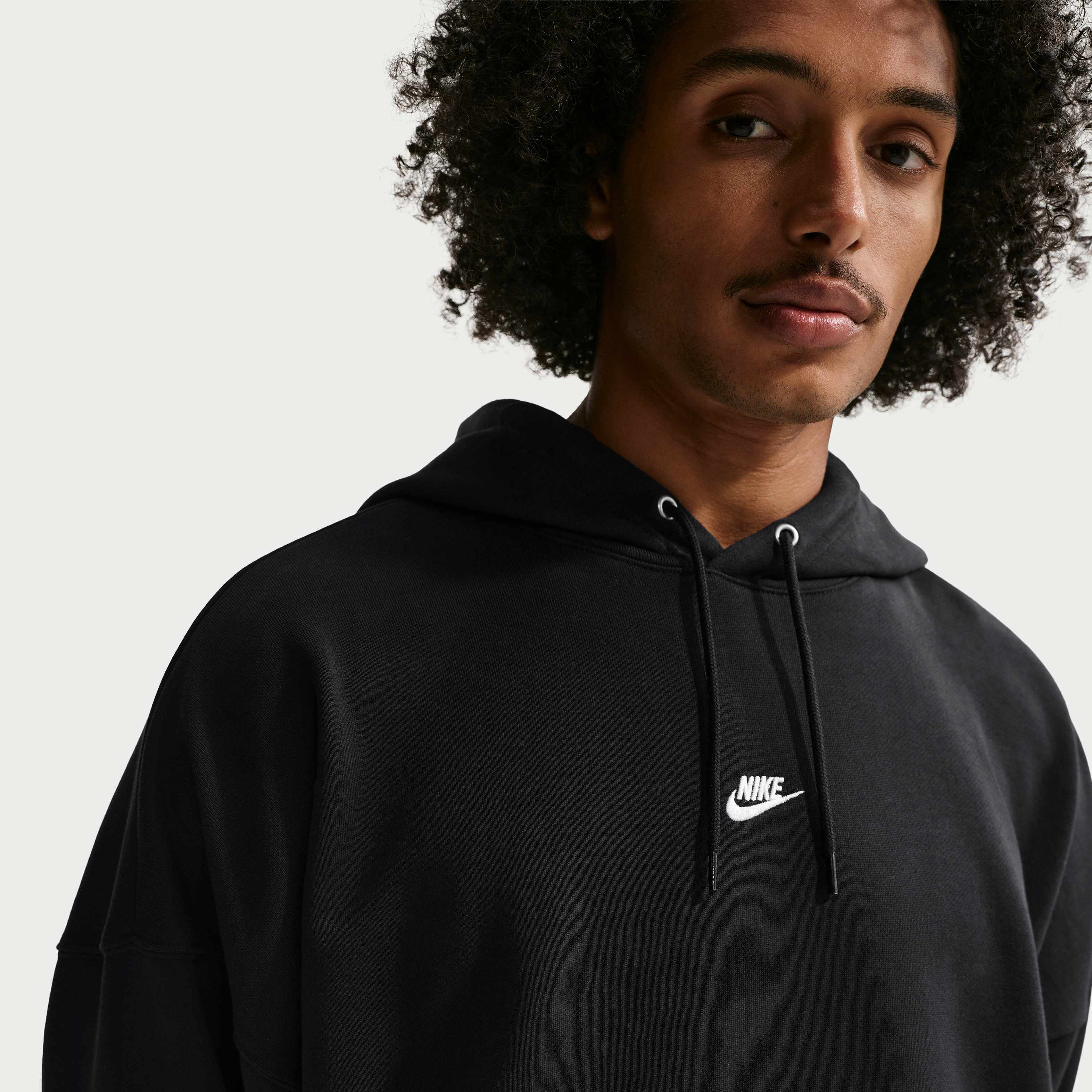 Nike Sportswear Club image number 2
