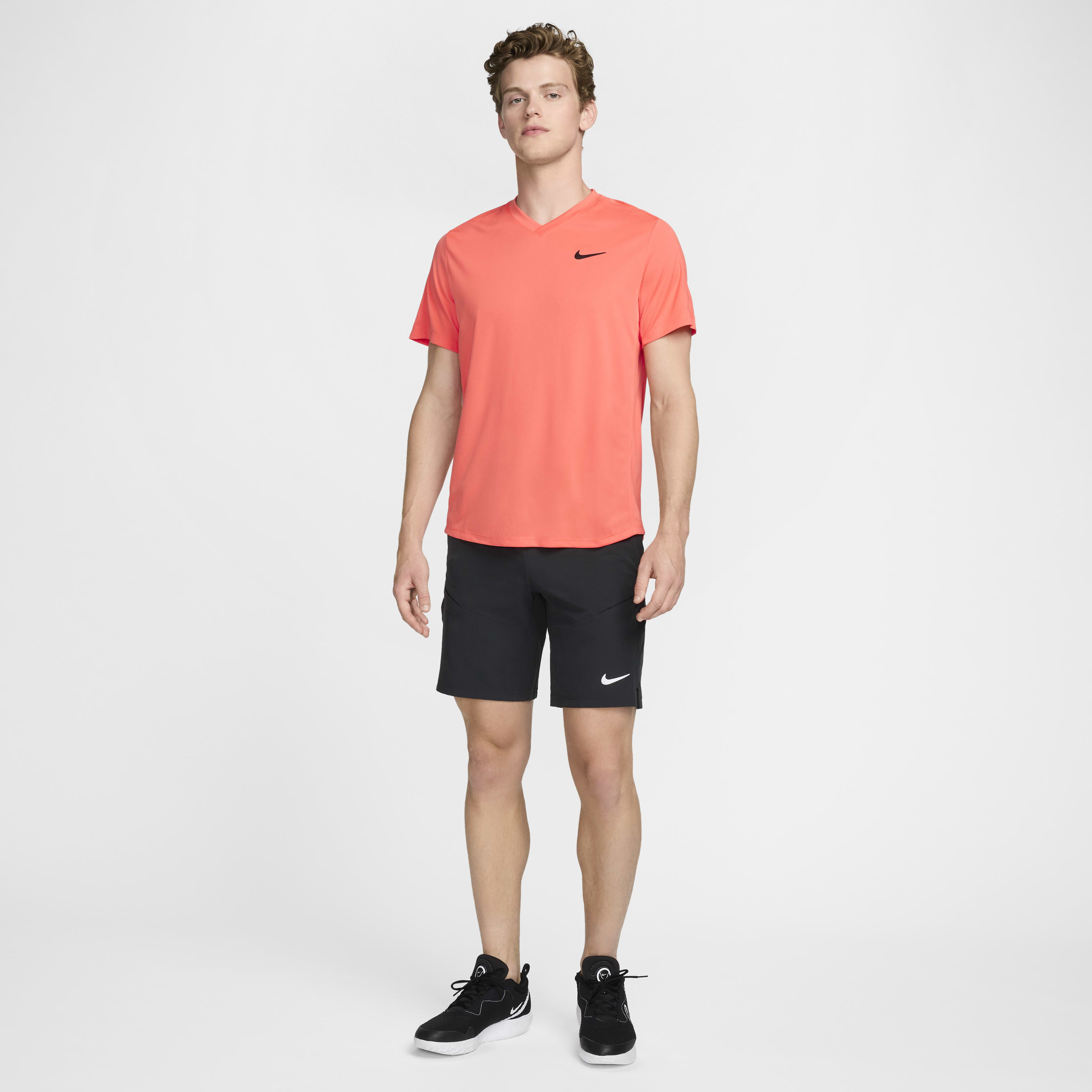 NikeCourt Dri-FIT Victory image number 3
