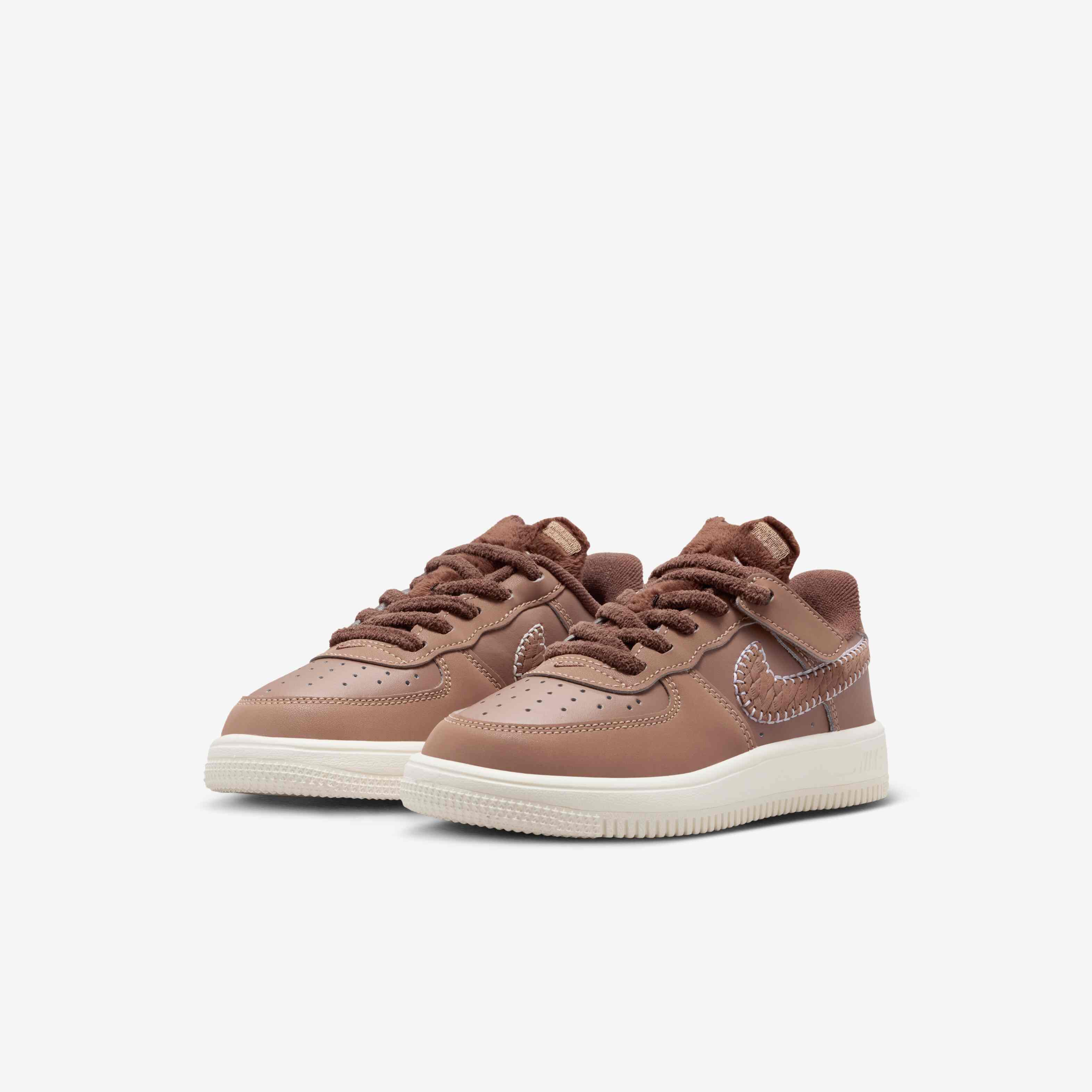 Nike Force 1 Low EasyOn image number 4