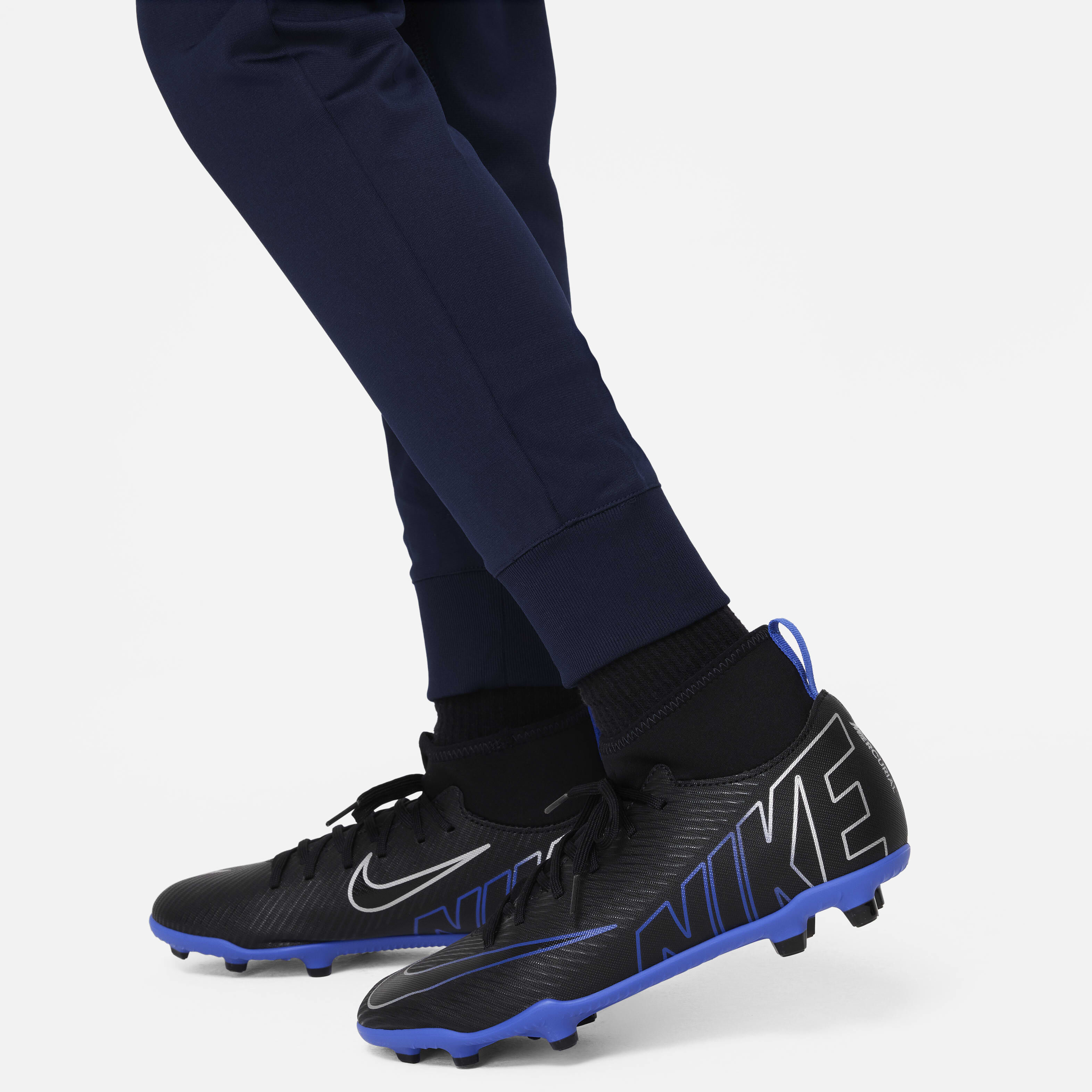 F.C. Barcelona Strike image number 11