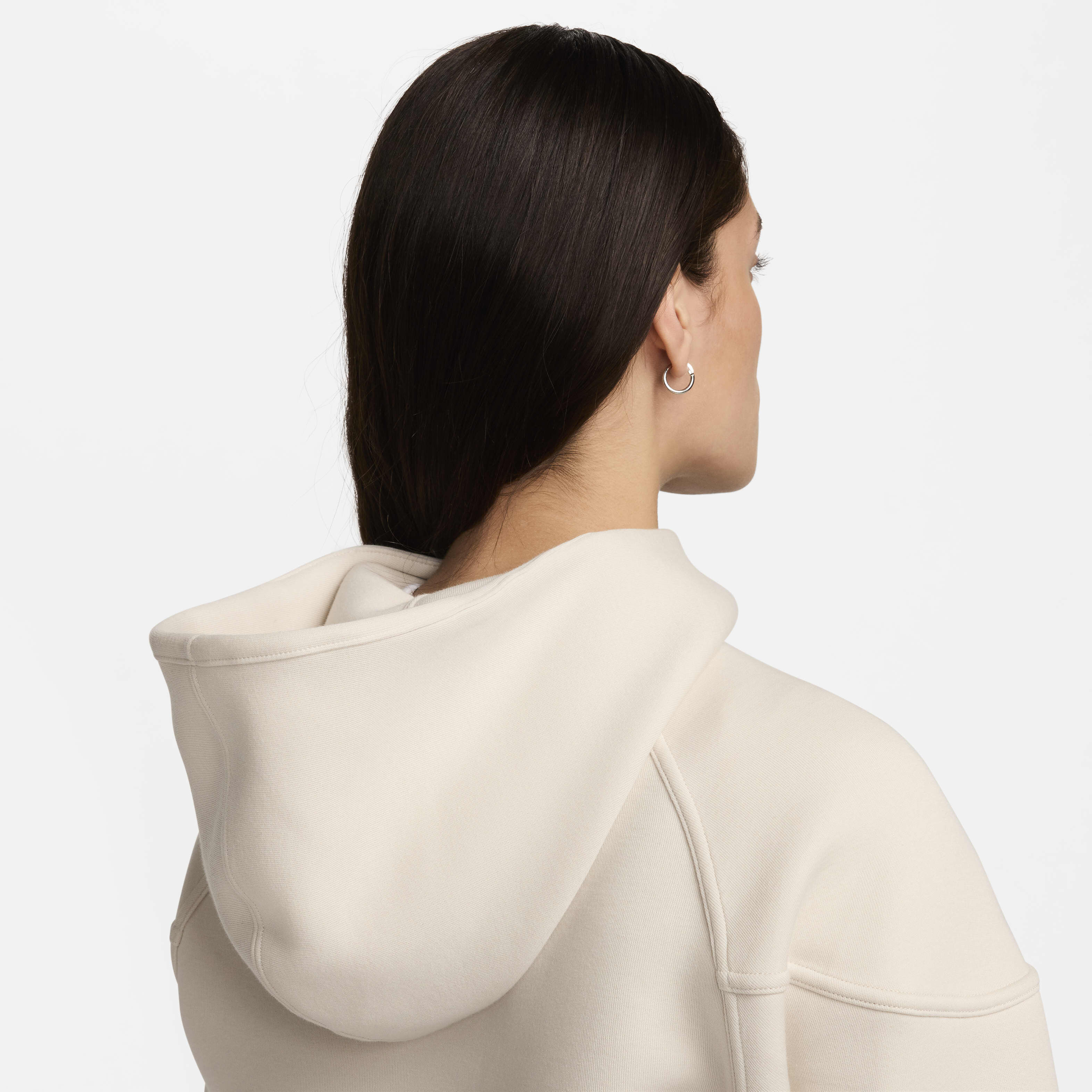 نايكي سبورتسوير تك فليس ويندرانر image number 7