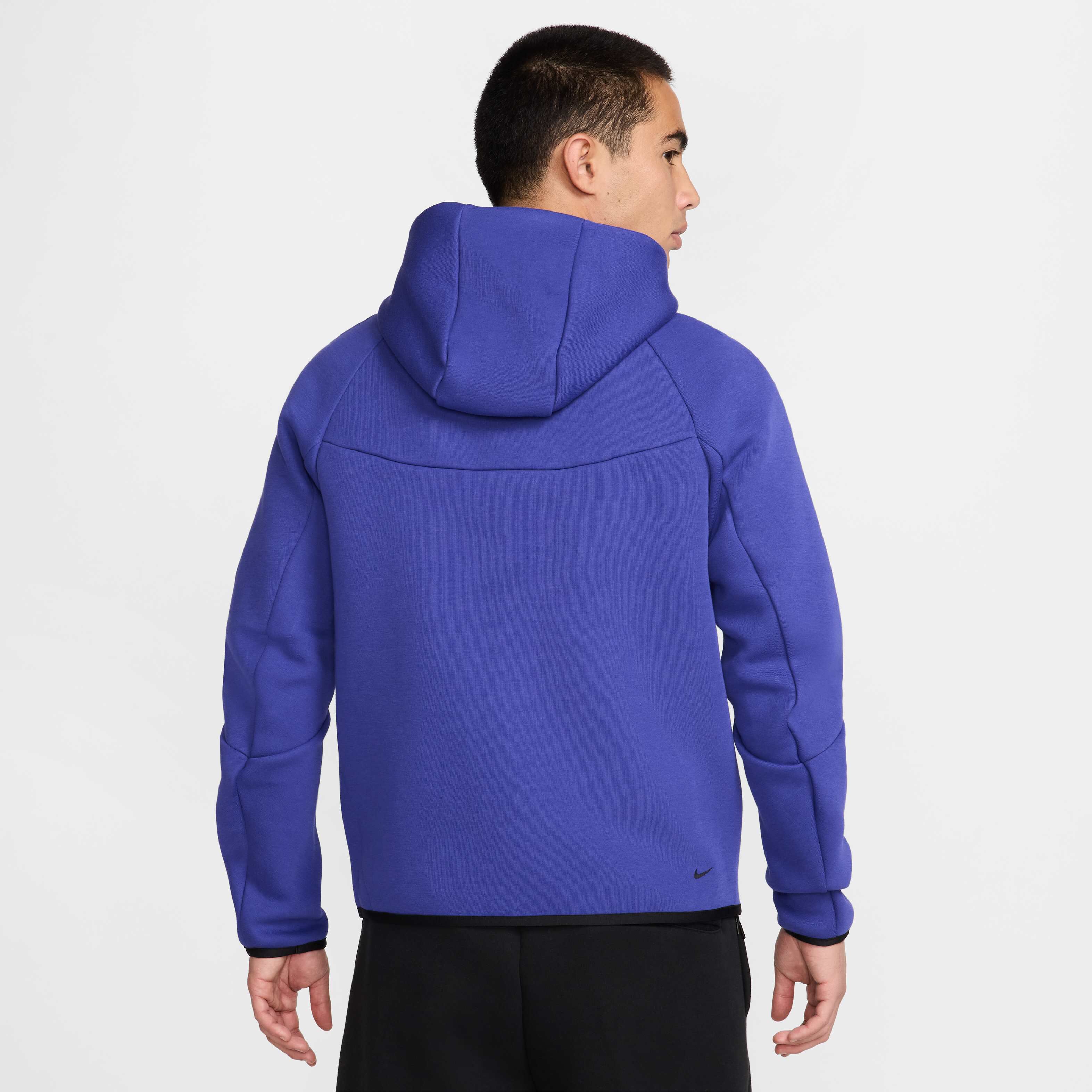 Nike Tech image number 1