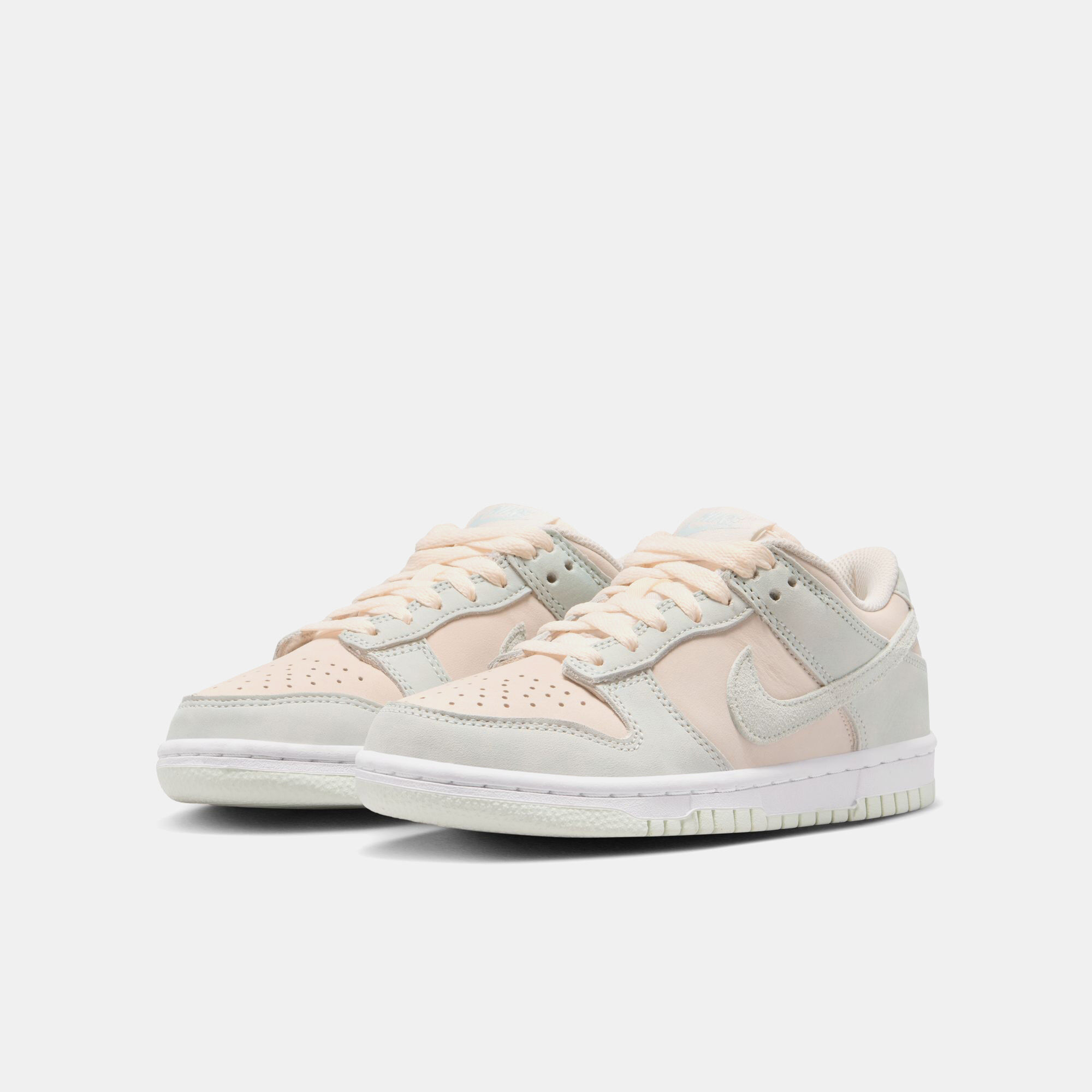 نايكي دانك لو سويدي image number 2