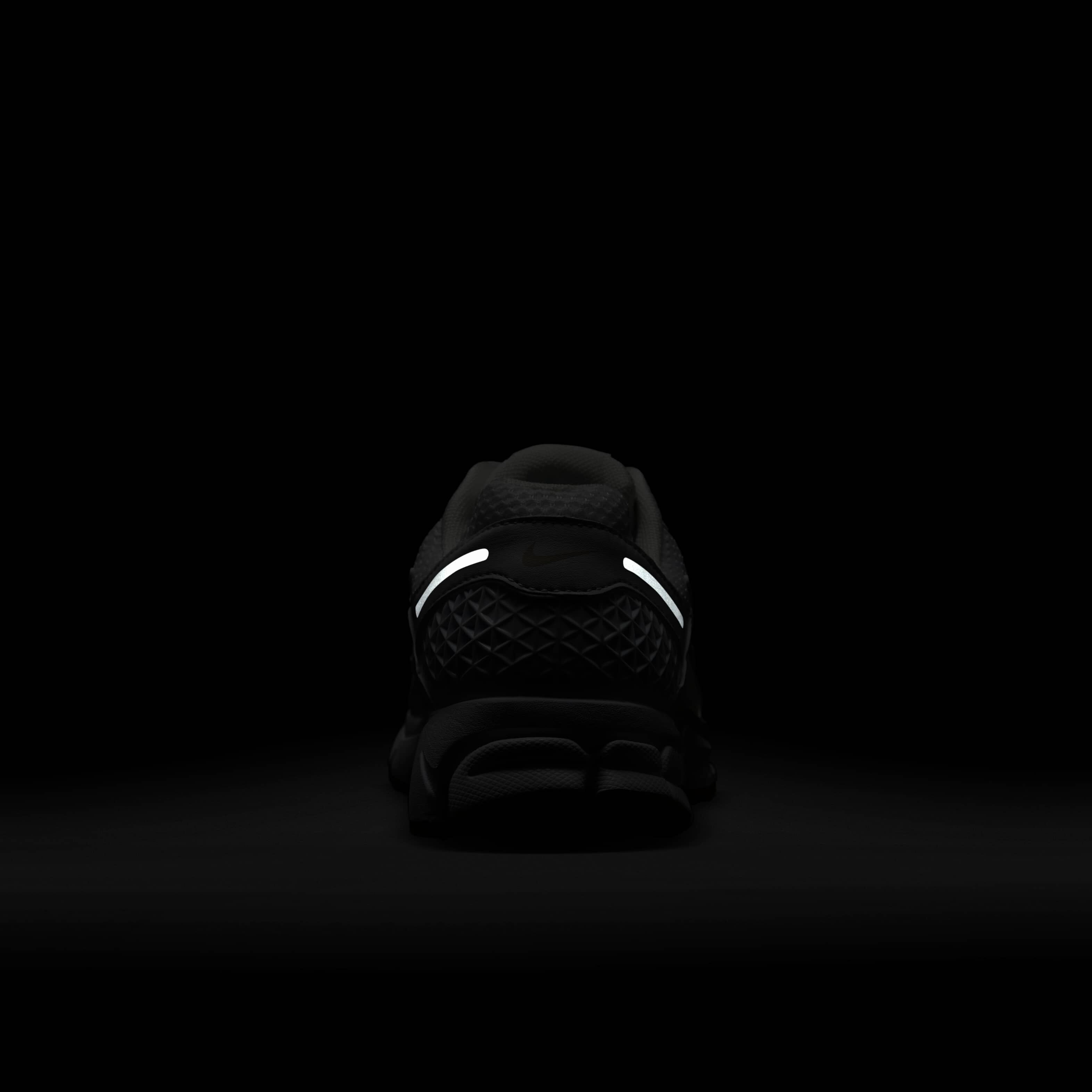 Nike Zoom Vomero 5 image number 9