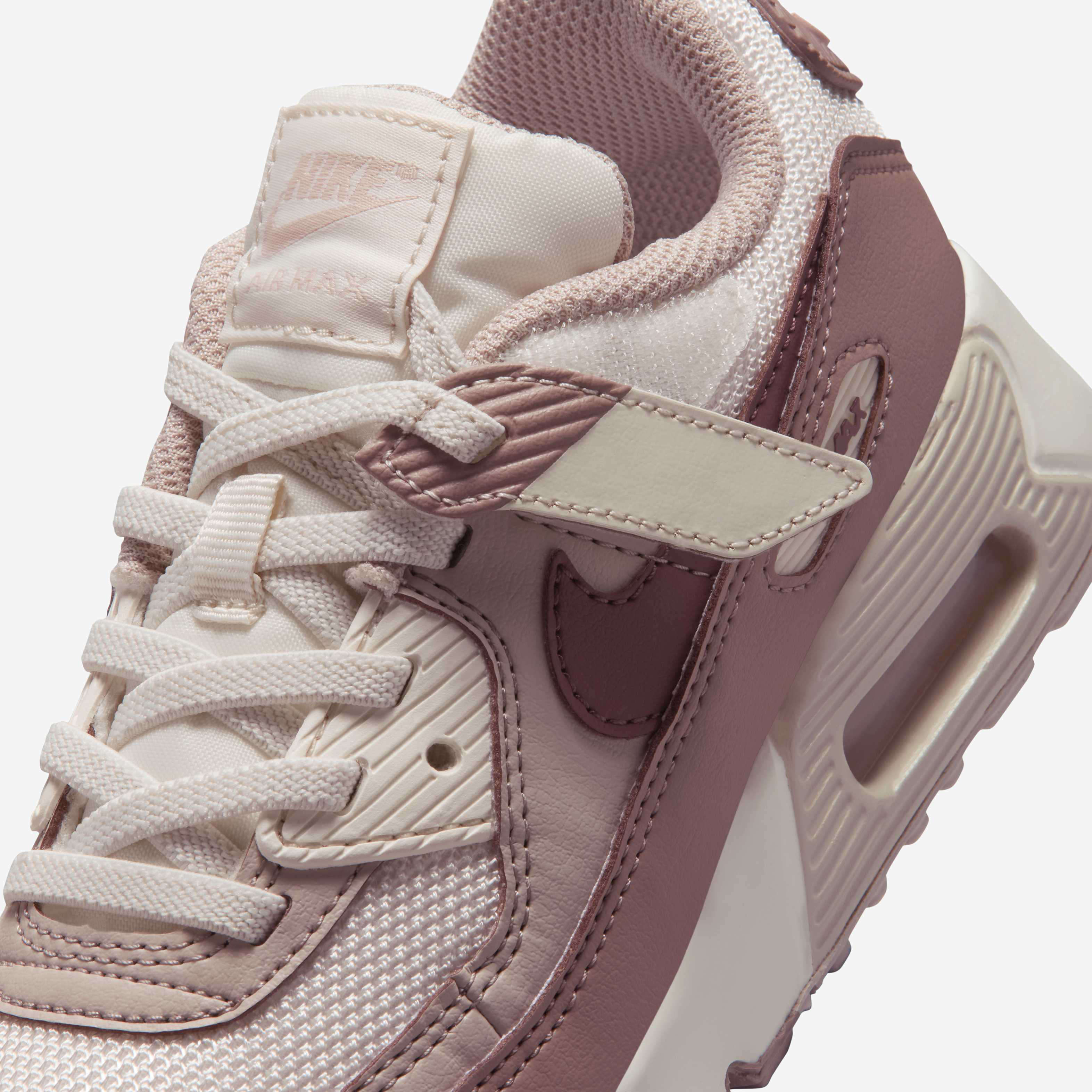 Nike Air Max 90 EasyOn image number 6