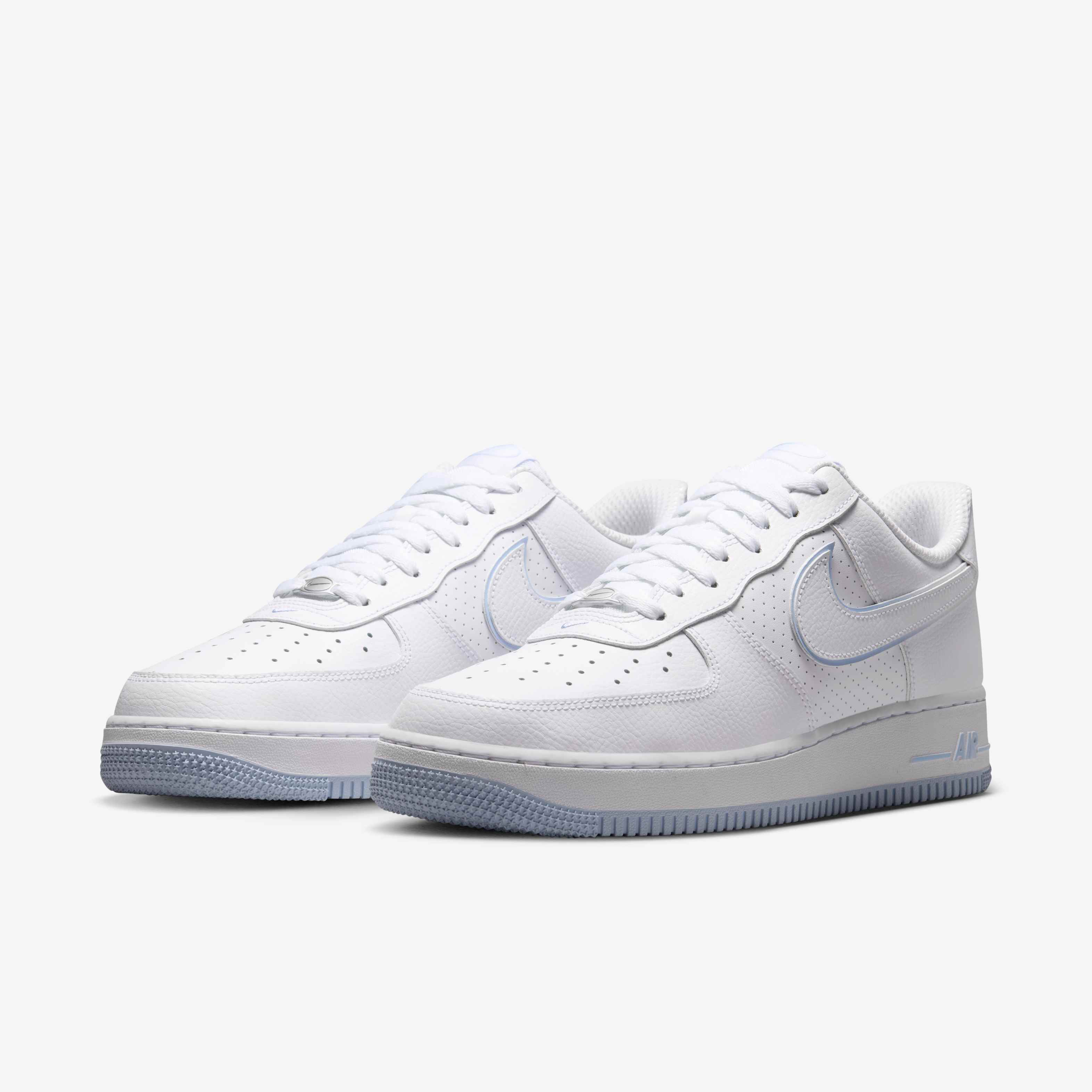 Nike Air Force 1 '07 LV8 image number 4