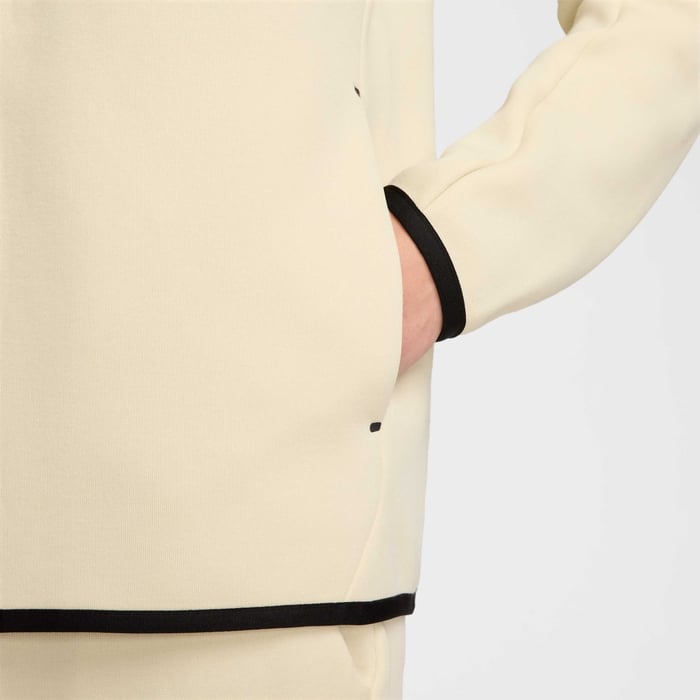 Nike Tech image number 7 Nike Tech image number 7