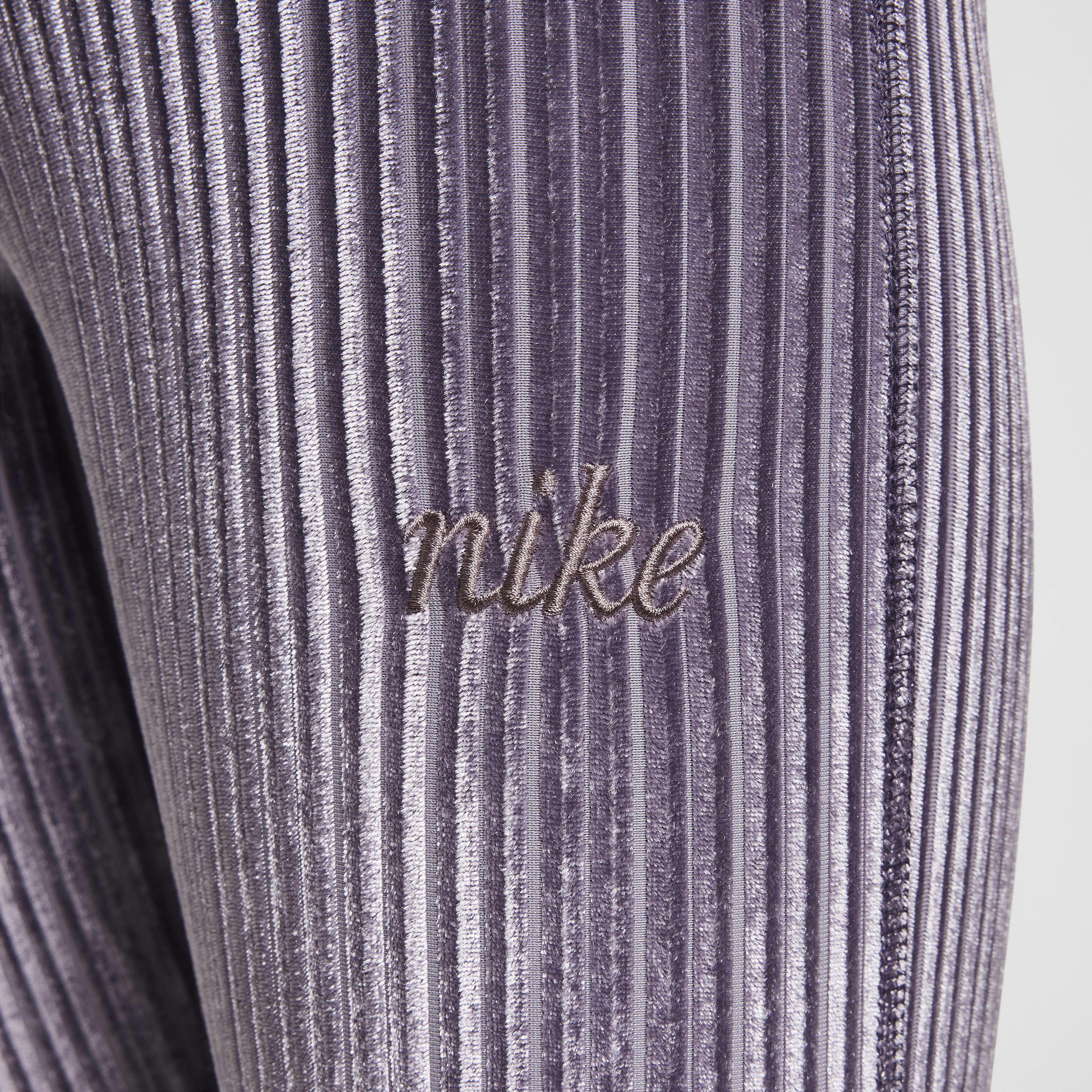 Nike Sportswear image number 2