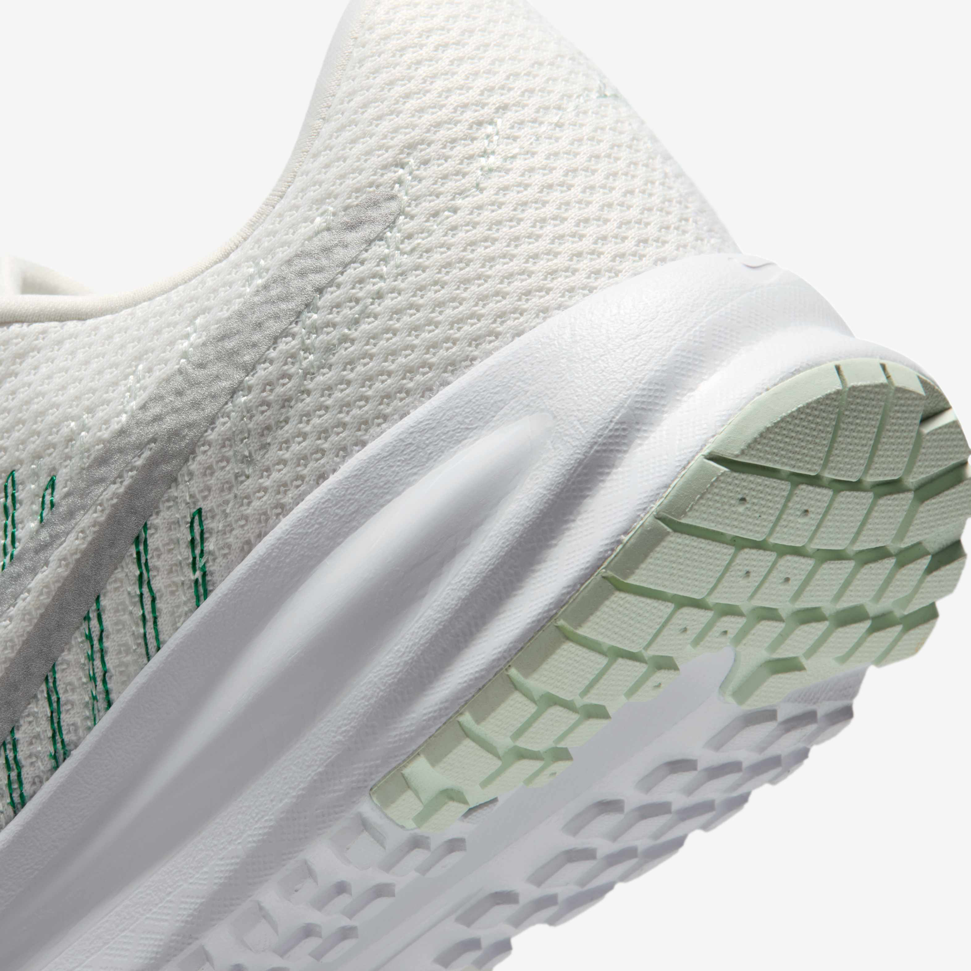 Nike Run Defy image number 7