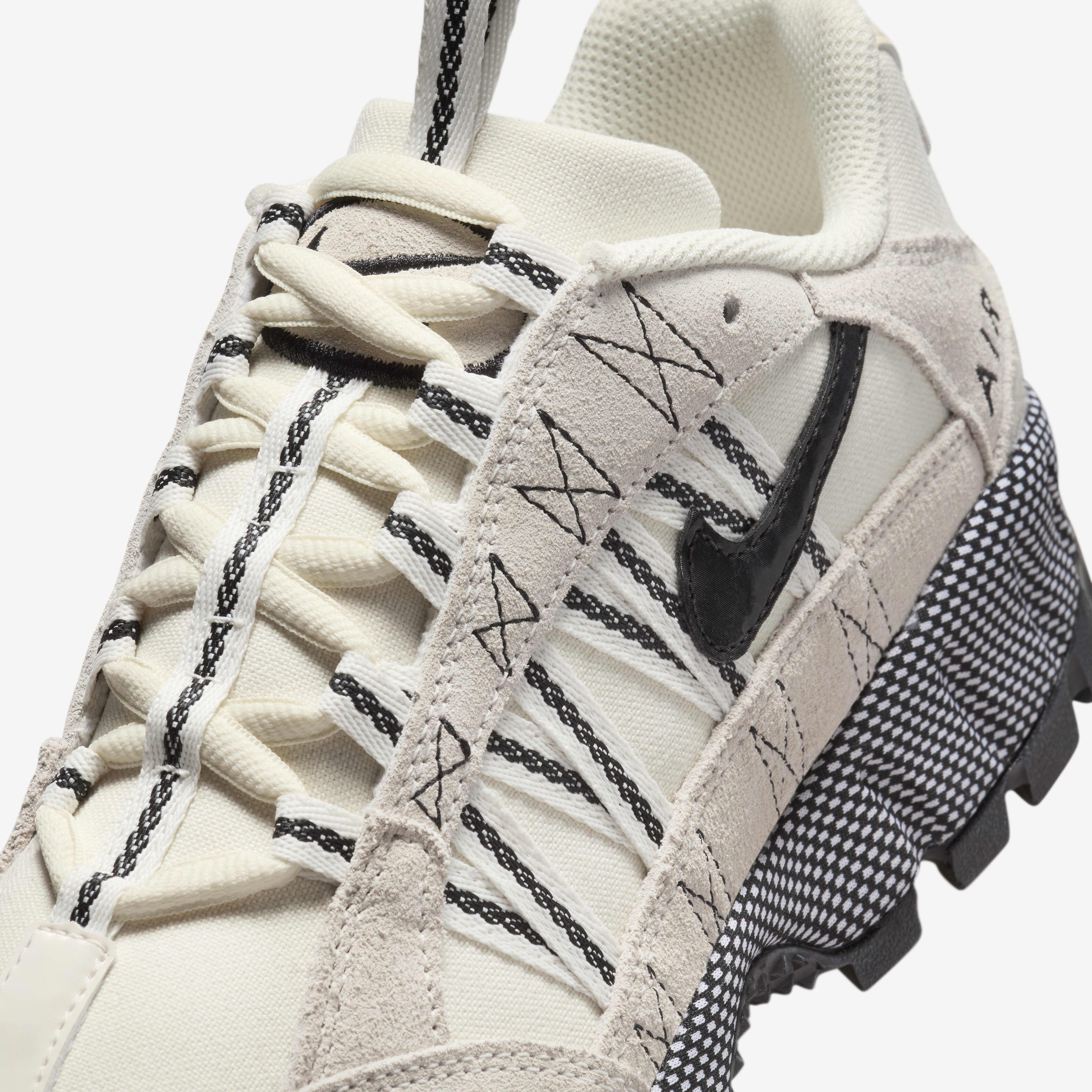 Nike humara womens hot sale