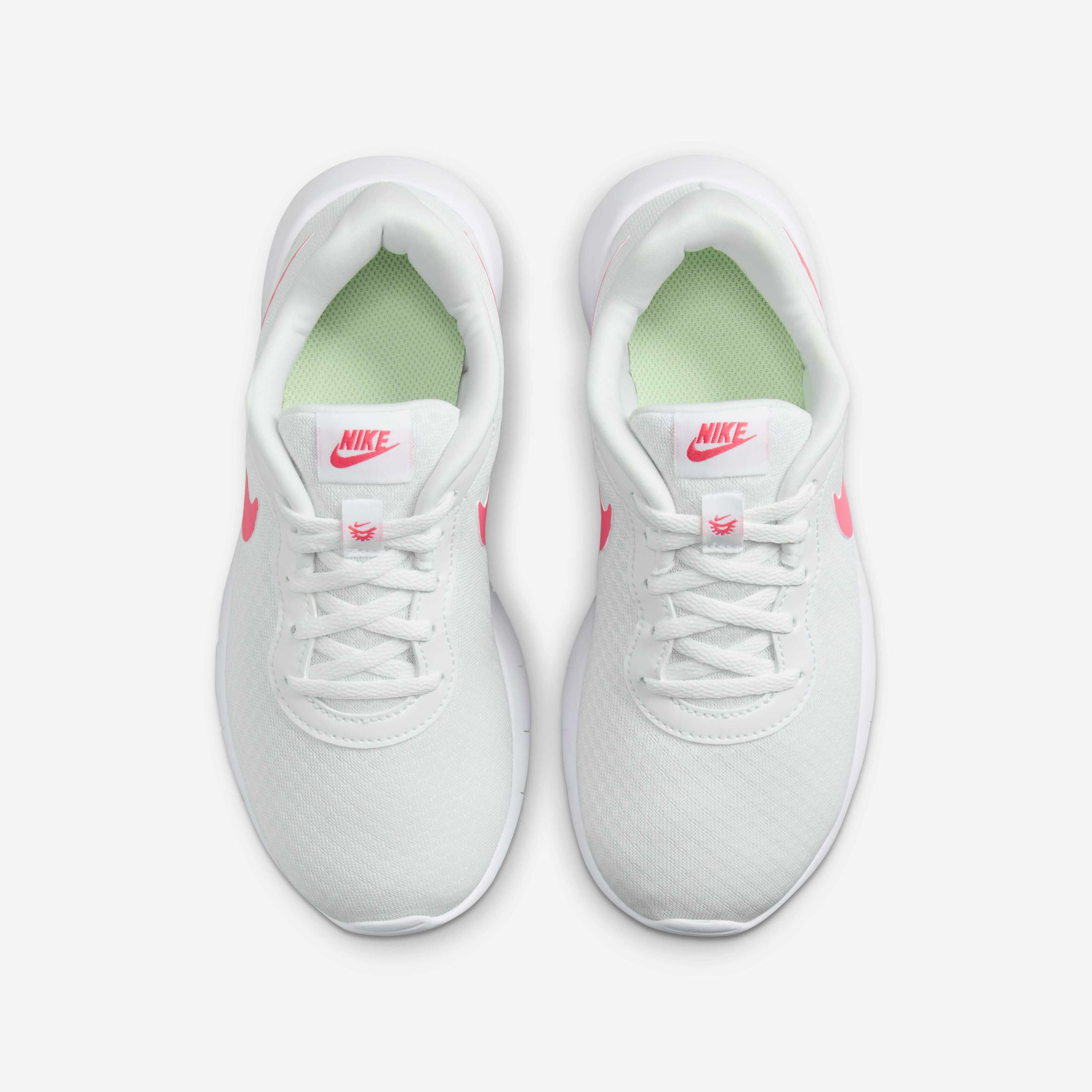 Nike Tanjun EasyOn image number 3