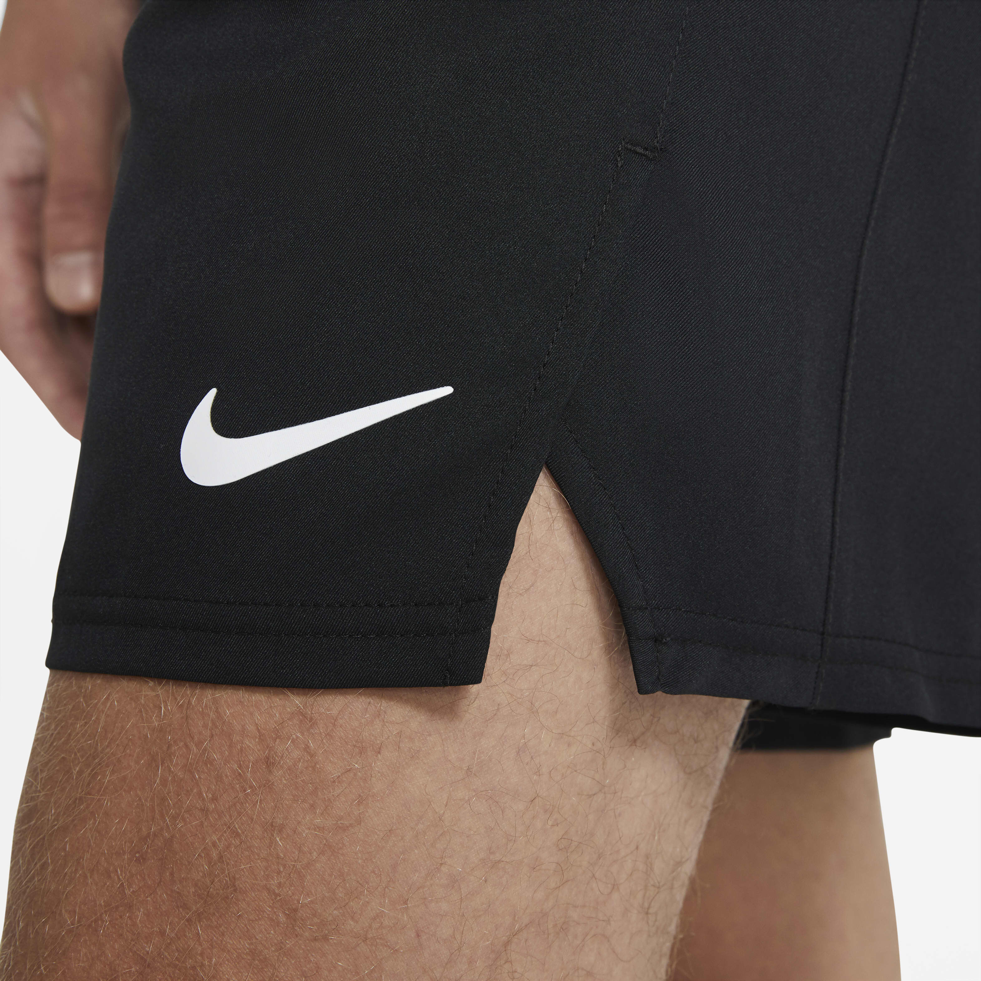 NikeCourt Dri-FIT Victory image number 3