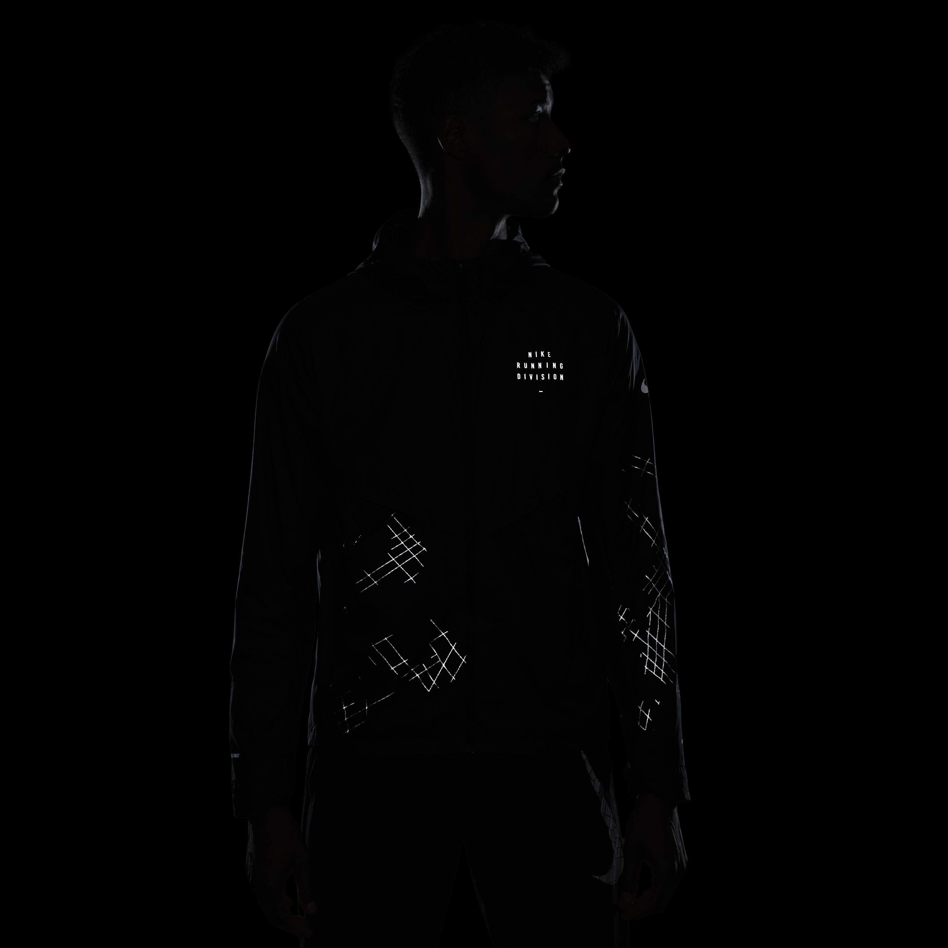 Nike Storm-FIT Run Division image number 6