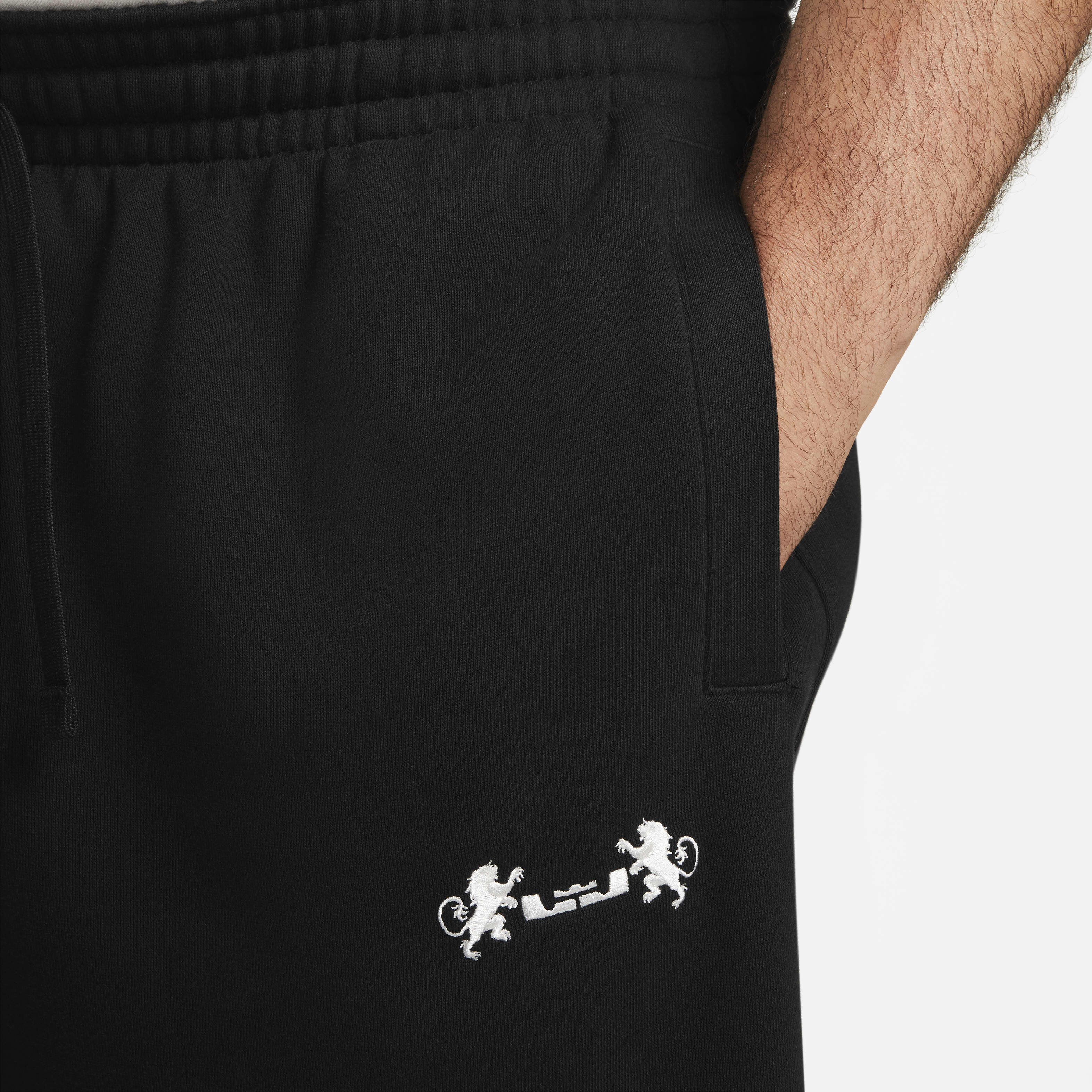 ليبرون image number 8