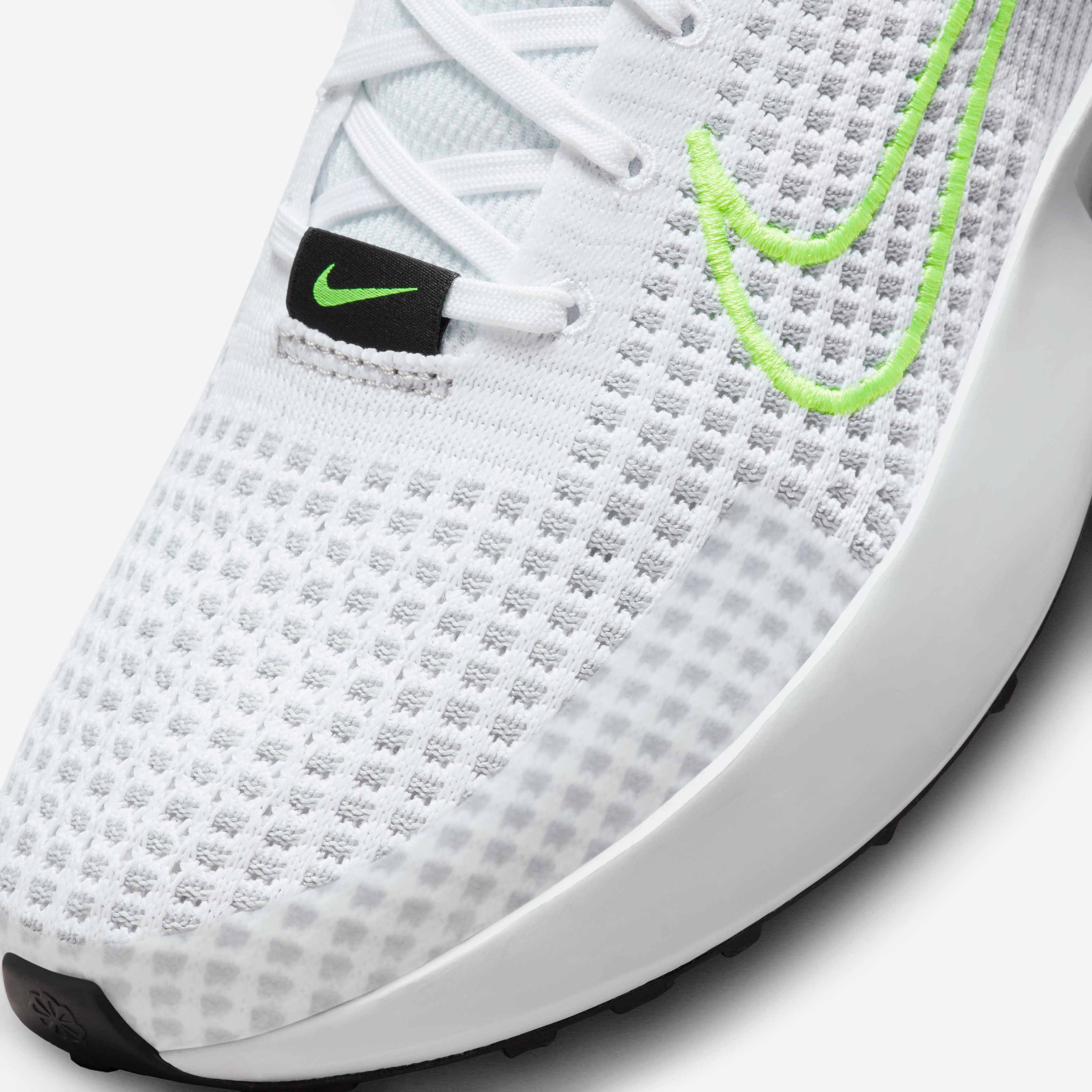Nike Interact Run image number 7