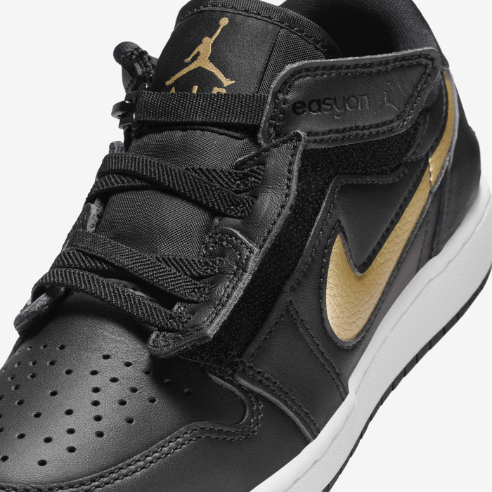 Air Jordan 1 Low FlyEase image number 6 Air Jordan 1 Low FlyEase image number 6