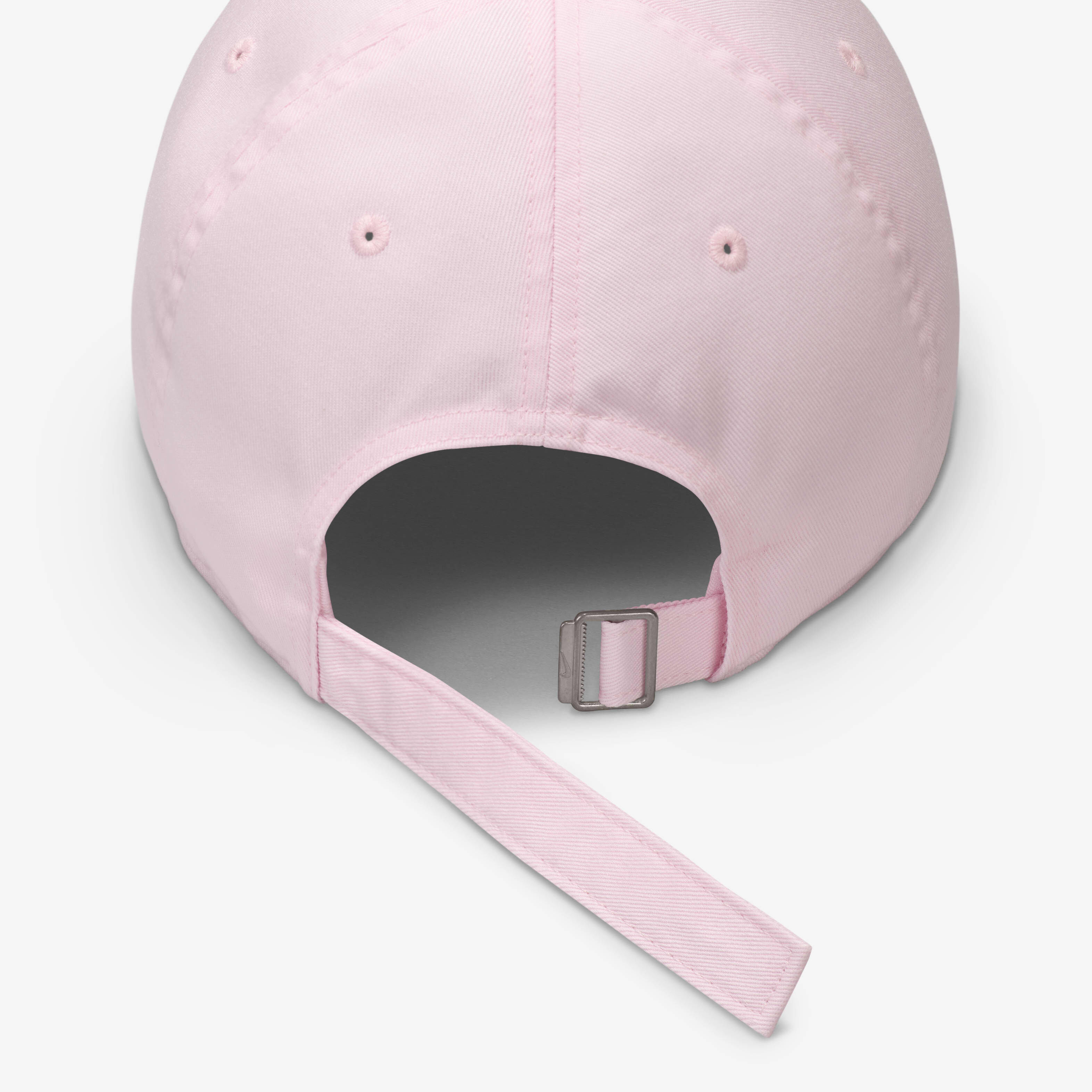 نايكي كلوب image number 2