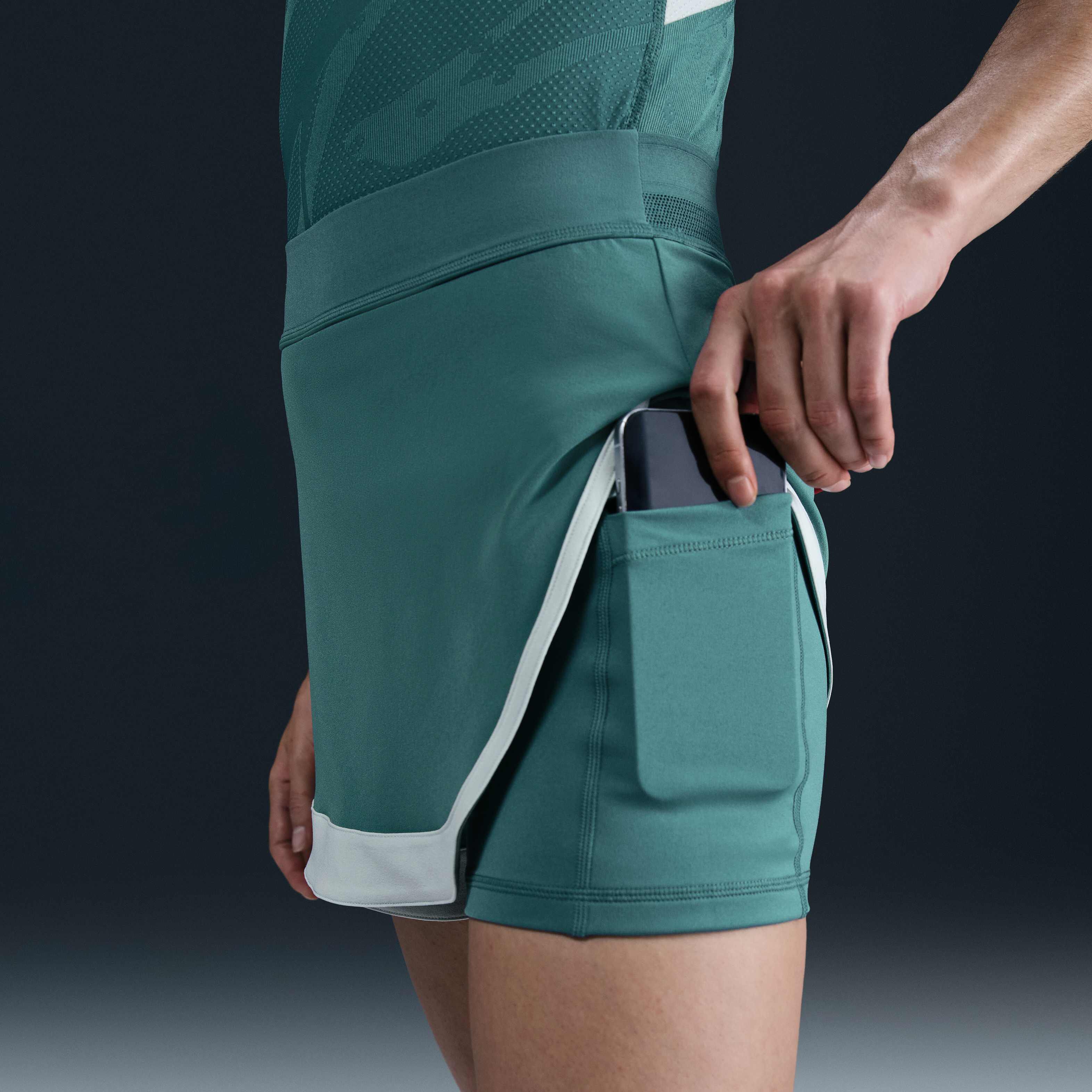 نايكي كورت سلام image number 6