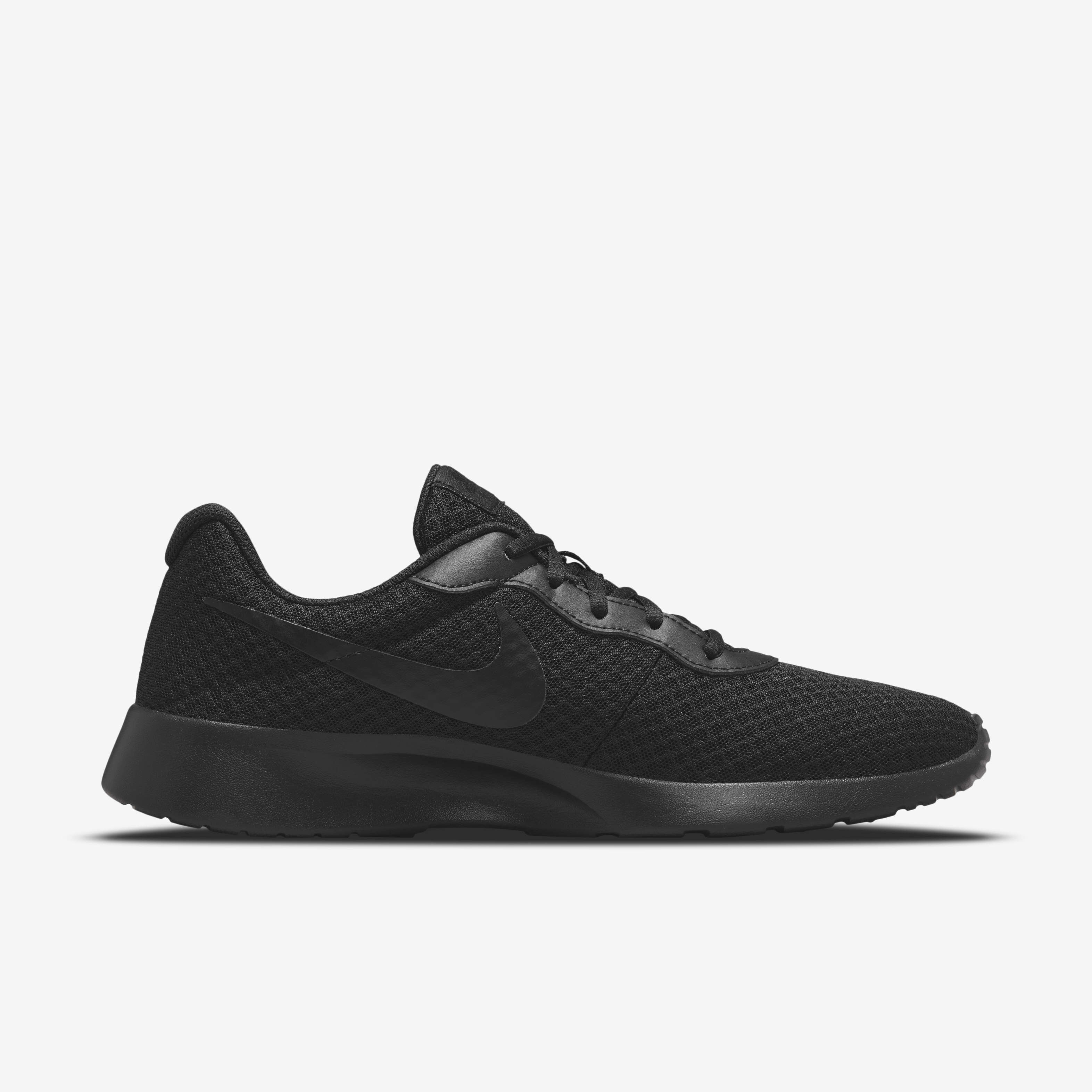 Nike tanjun price discount