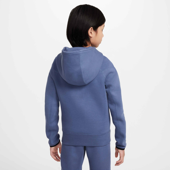 Paris Saint-Germain Tech image number 1 Paris Saint-Germain Tech image number 1